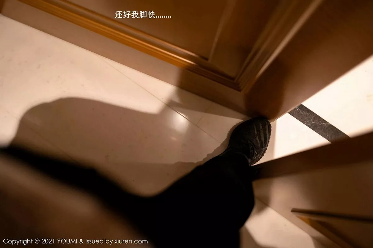 秀人集.com_[YouMi尤蜜荟]Vol.587_嫩模允爾厦门旅拍剧情主题床上镂空内衣秀火辣身材诱惑写真114P