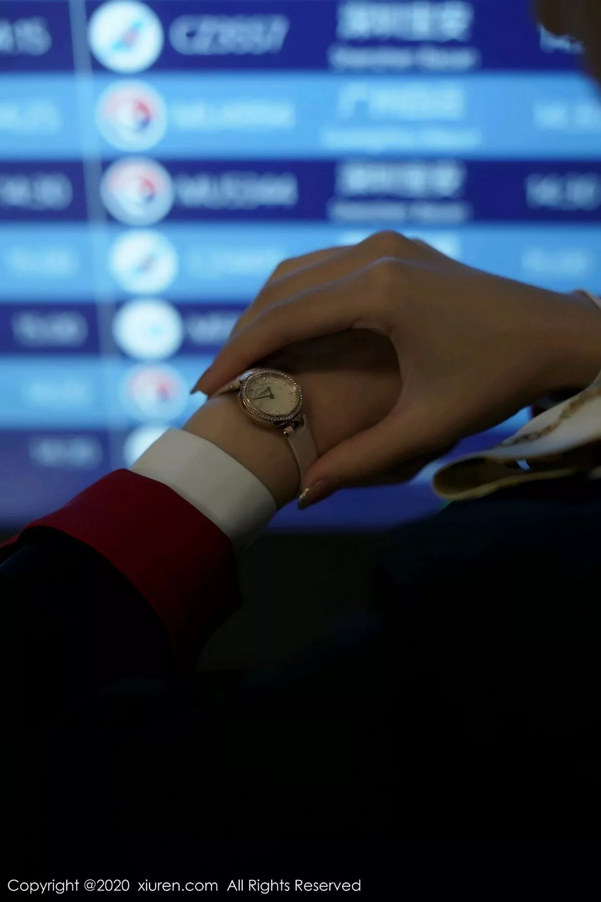 秀人集.com_[XiuRen秀人网]No.2915_女神周于希Sandy空姐真实场景剧情主题红色内衣配黑丝诱惑写真106P