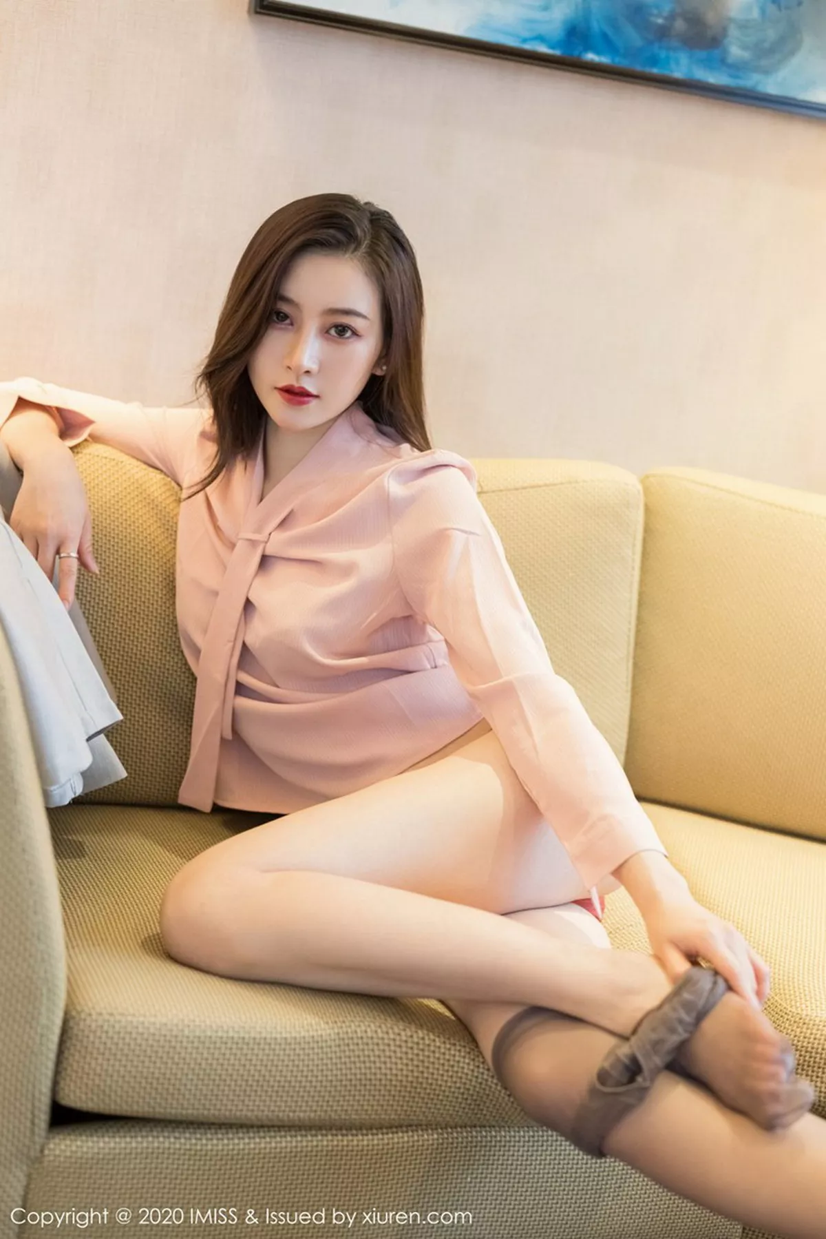 秀人集.com_[IMISS爱蜜社]Vol.538_气质美女Vanessa脱OL制服露性感内衣秀完美身材诱惑写真60P