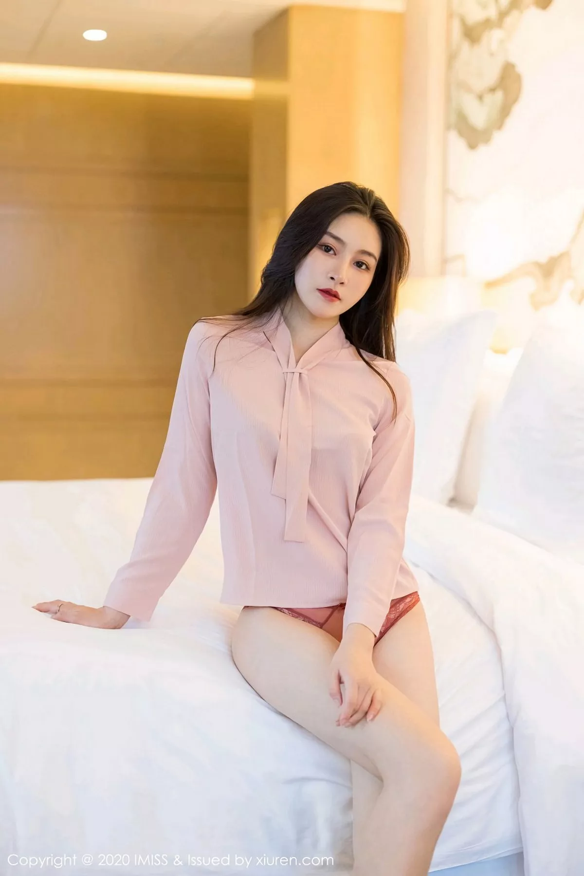 秀人集.com_[IMISS爱蜜社]Vol.538_气质美女Vanessa脱OL制服露性感内衣秀完美身材诱惑写真60P