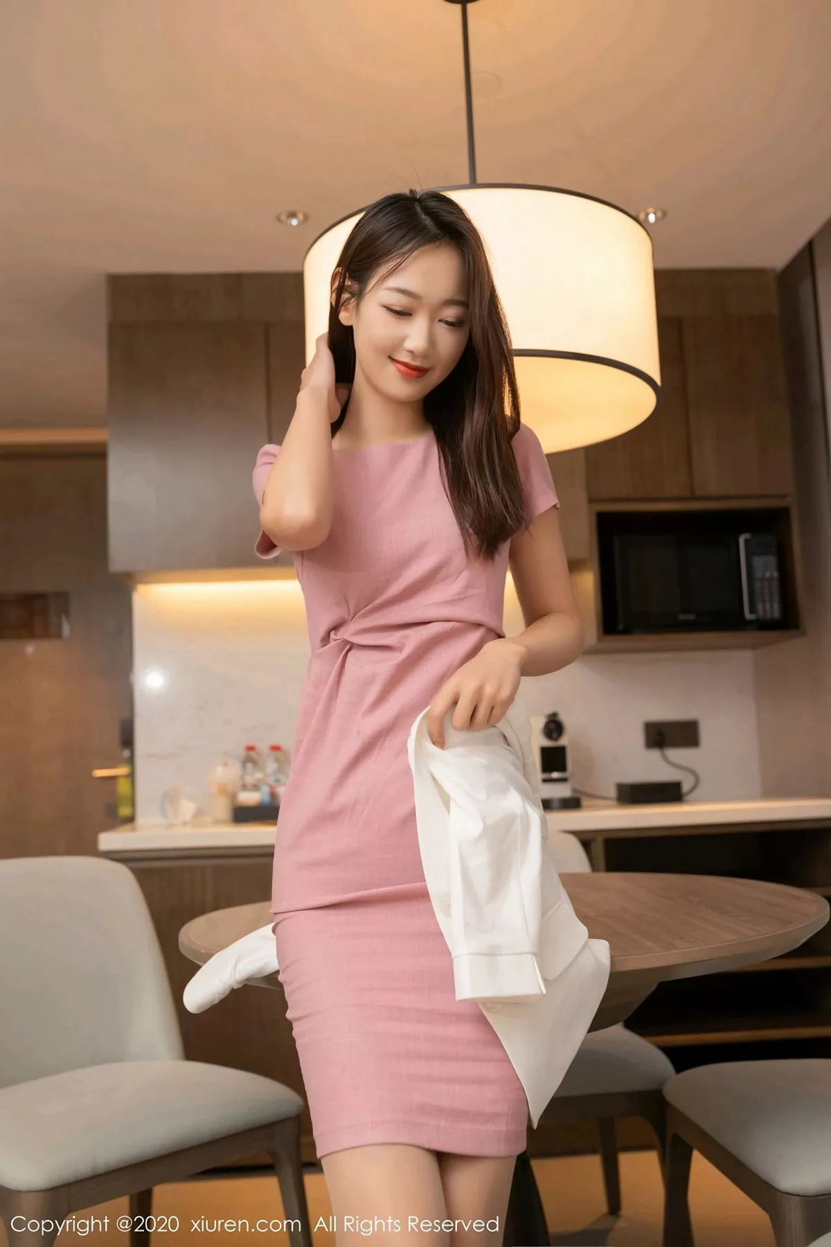 秀人集.com_[XiuRen秀人网]No.2927_嫩模唐安琪性感粉色连身裙配肉丝裤袜半脱秀翘臀撩人诱惑写真78P