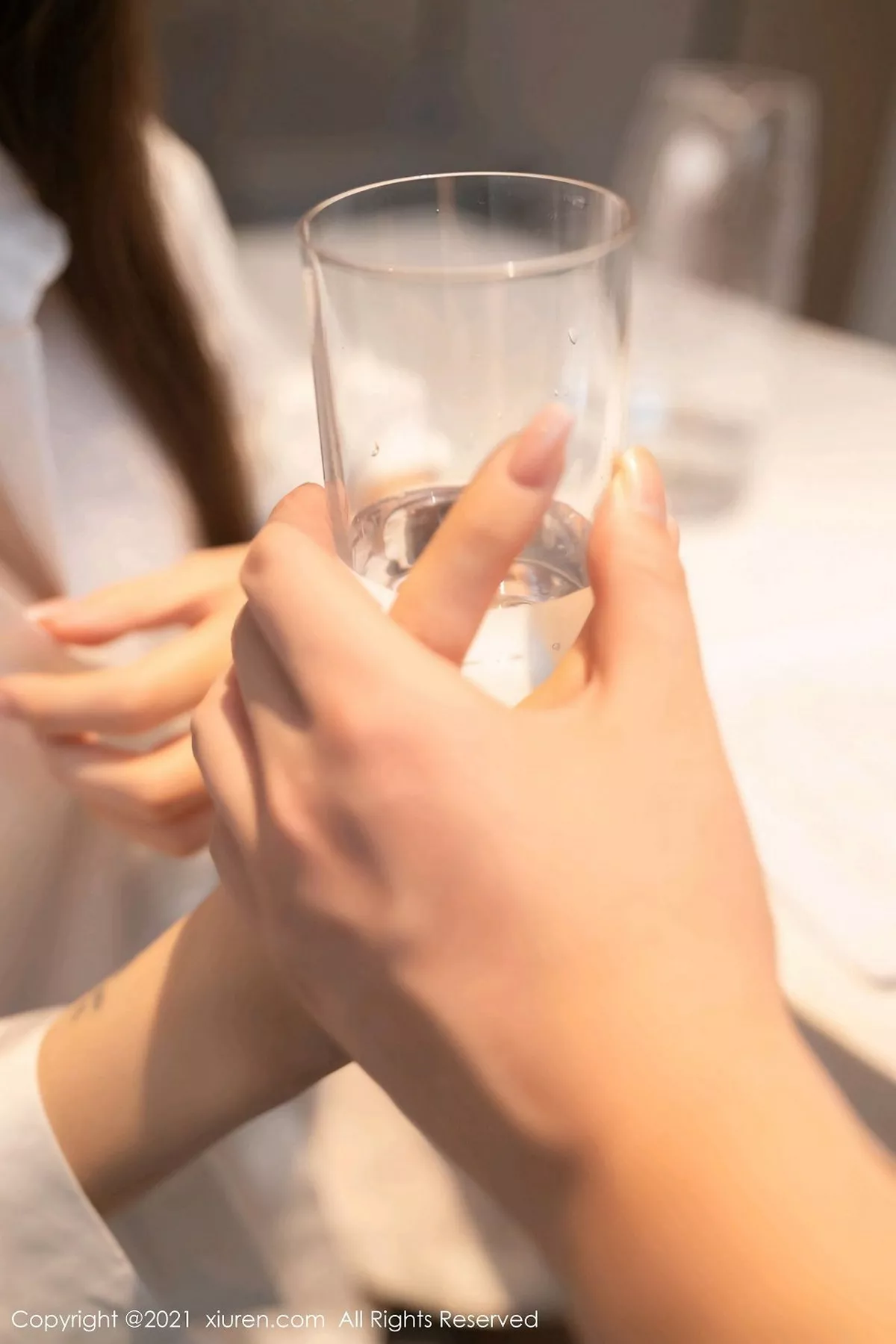 秀人集.com_[XiuRen秀人网]No.3010_嫩模鱼子酱Fish另类房租主题大尺度全裸露火辣身材诱惑写真70P