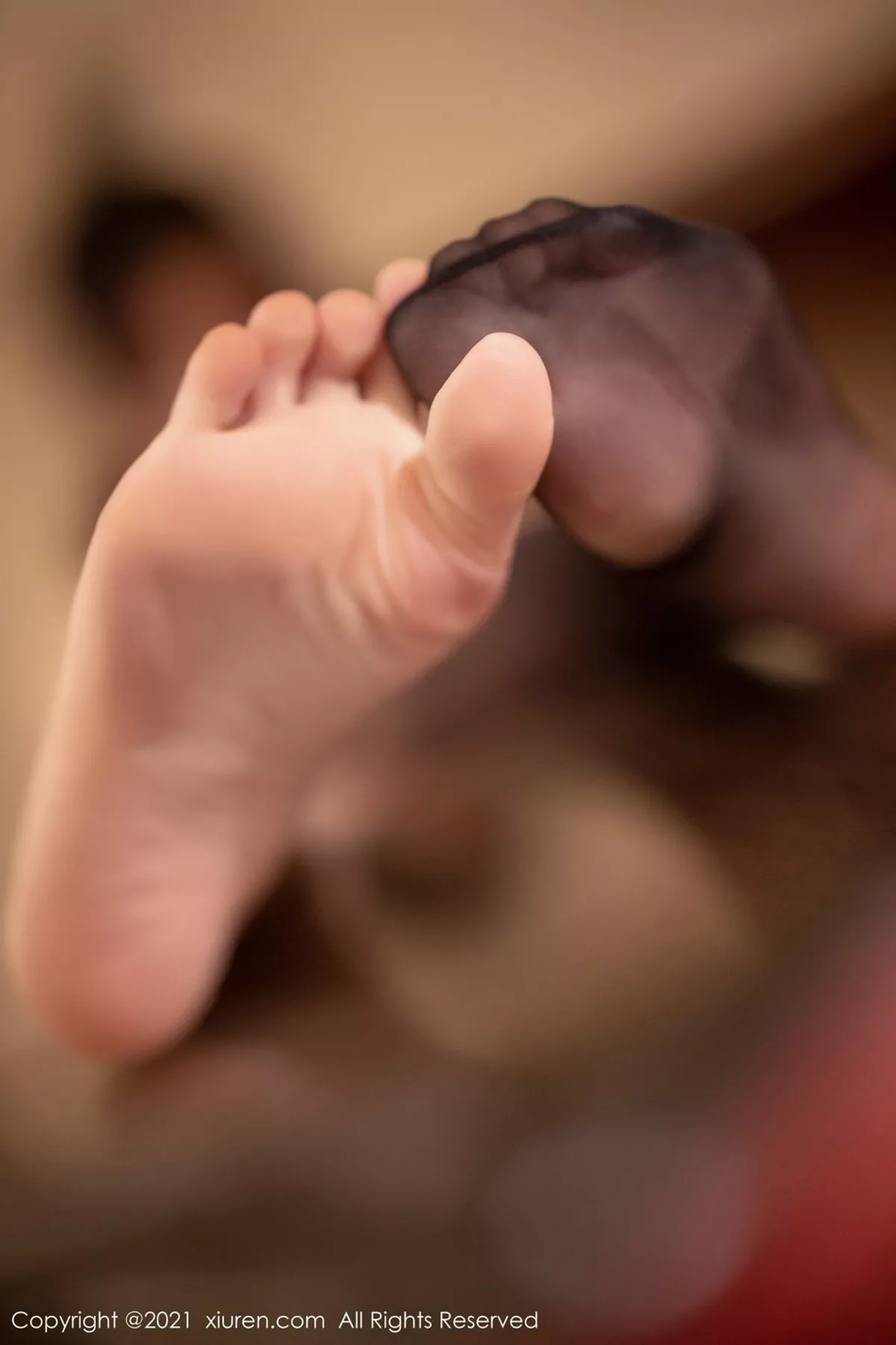 秀人集.com_[XiuRen秀人网]No.3041_女神杨晨晨sugar古韵黑色贵妇装主题黑丝裤袜秀美腿诱惑写真55P