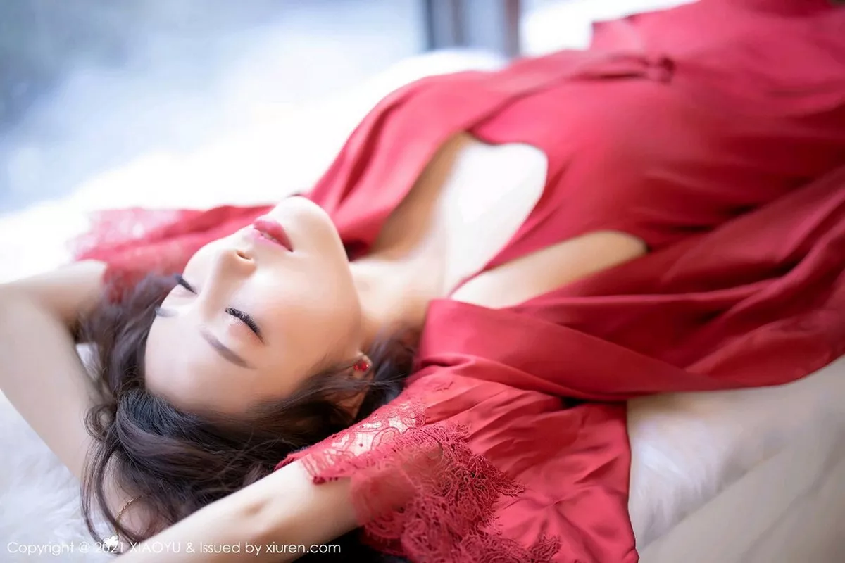 秀人集.com_[XiaoYu画语界]Vol.460_女神杨晨晨sugar红色蕾丝外衣配超薄黑丝裤袜秀翘臀诱惑写真71P