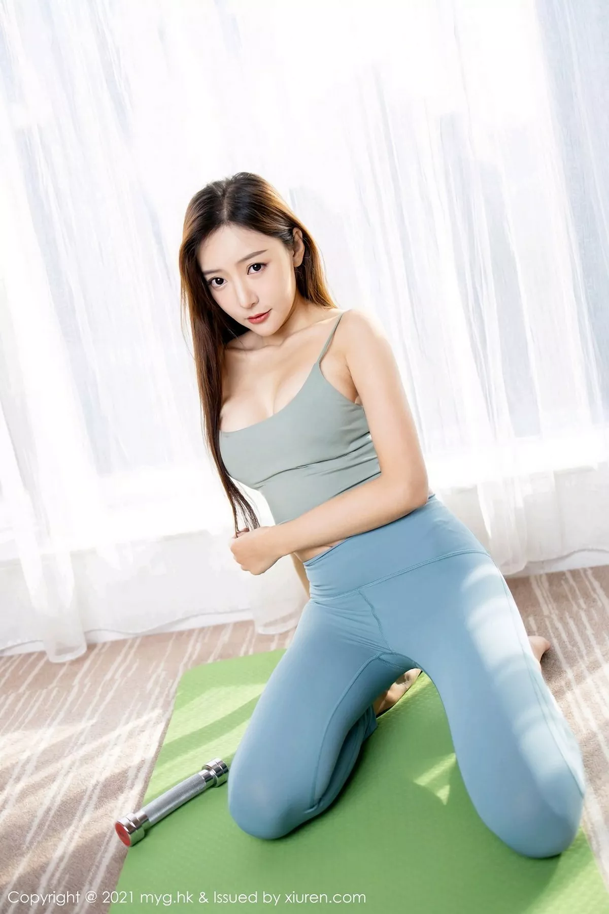 秀人集.com_[MyGirl美媛馆]Vol.485_女神王馨瑶yanni紧身运动服配深V吊带秀完美身材诱惑写真60P