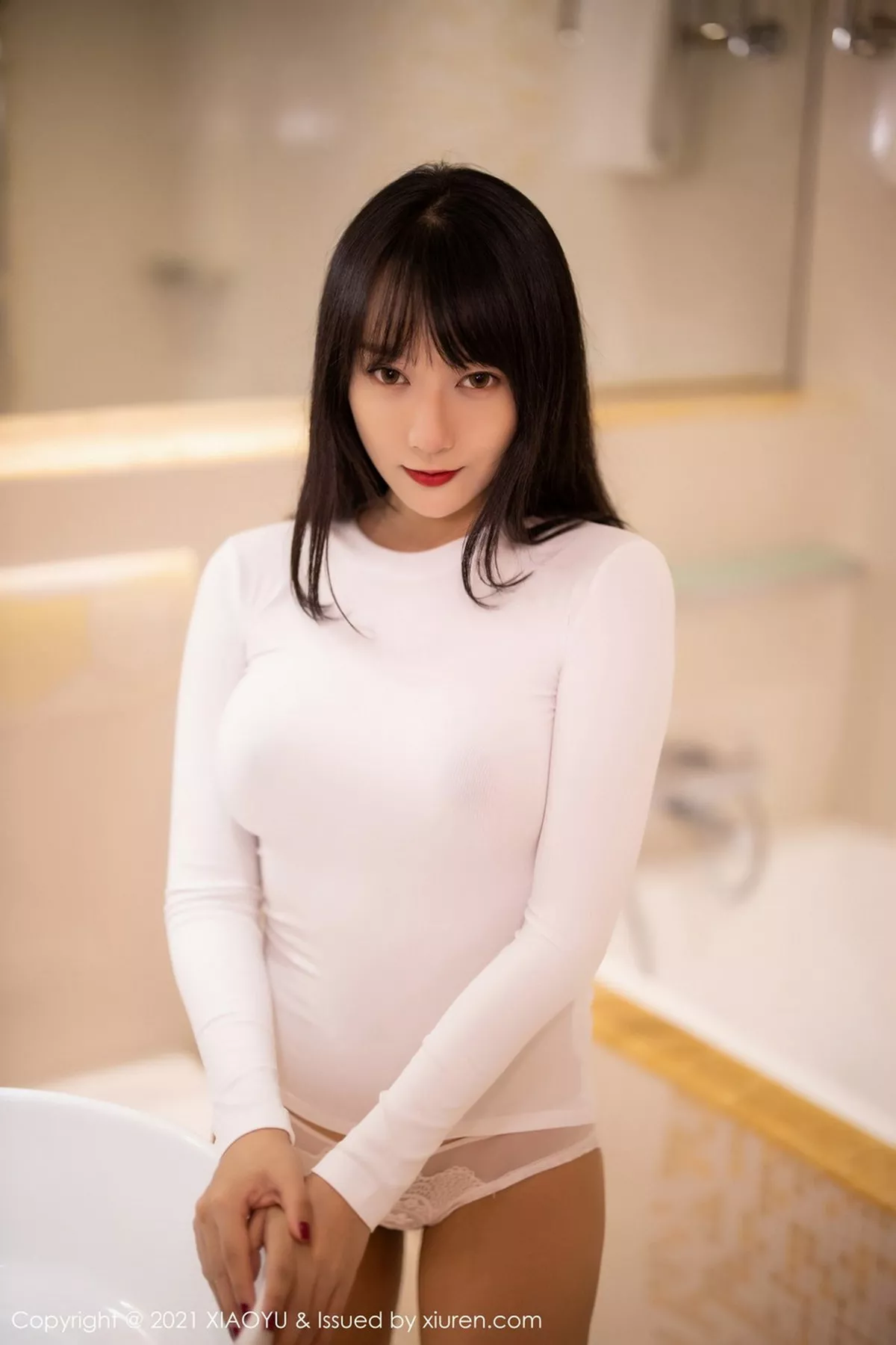 秀人集.com_[XiaoYu画语界]Vol.454_嫩模何嘉颖私房明亮浴室白色真空服饰配透视内裤诱惑写真62P