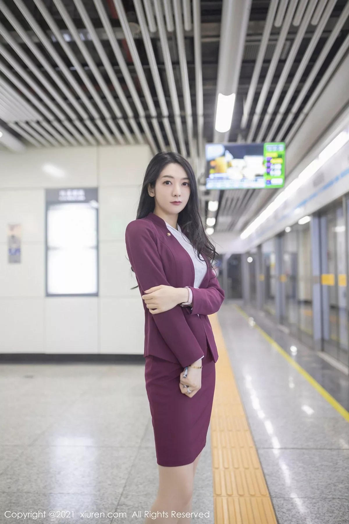 秀人集.com_[XiuRen秀人网]No.3092_女神Angela小热巴末班地铁场景主题开档肉丝露蕾丝内裤诱惑写真87P