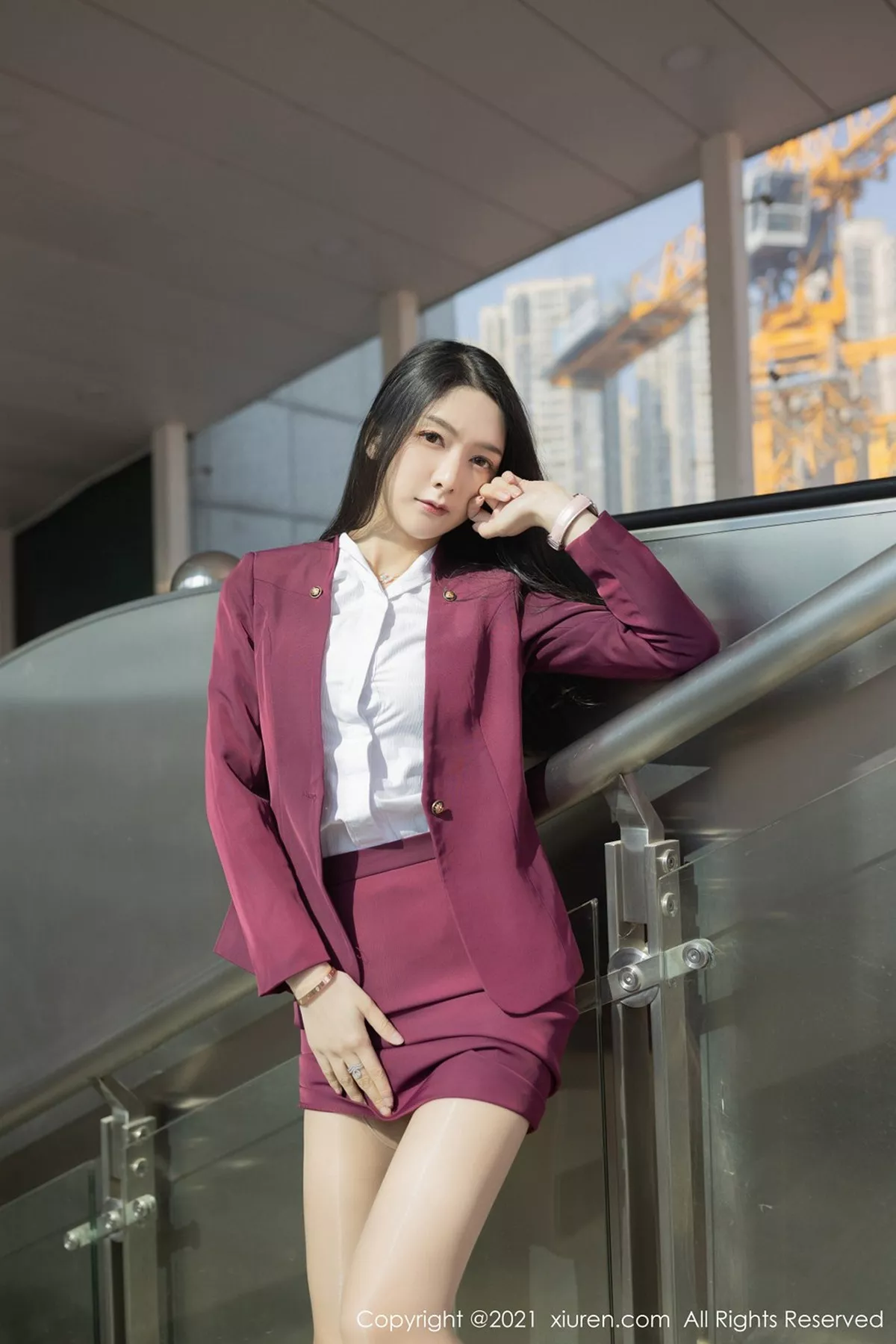 秀人集.com_[XiuRen秀人网]No.3092_女神Angela小热巴末班地铁场景主题开档肉丝露蕾丝内裤诱惑写真87P