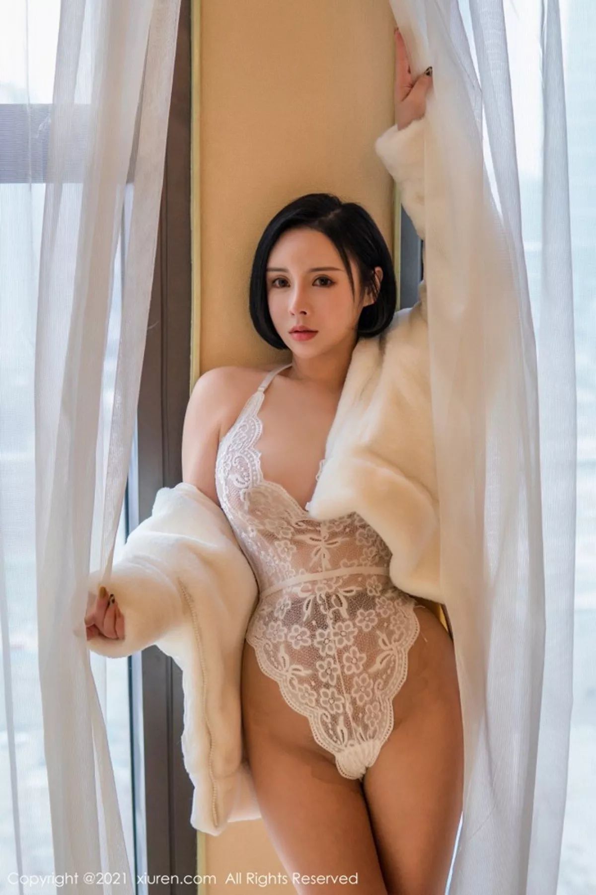 秀人集.com_[XiuRen秀人网]No.3138_豪乳御姐韩珊珊私房白色缕空连体内衣配肉丝裤袜惹火诱惑写真49P