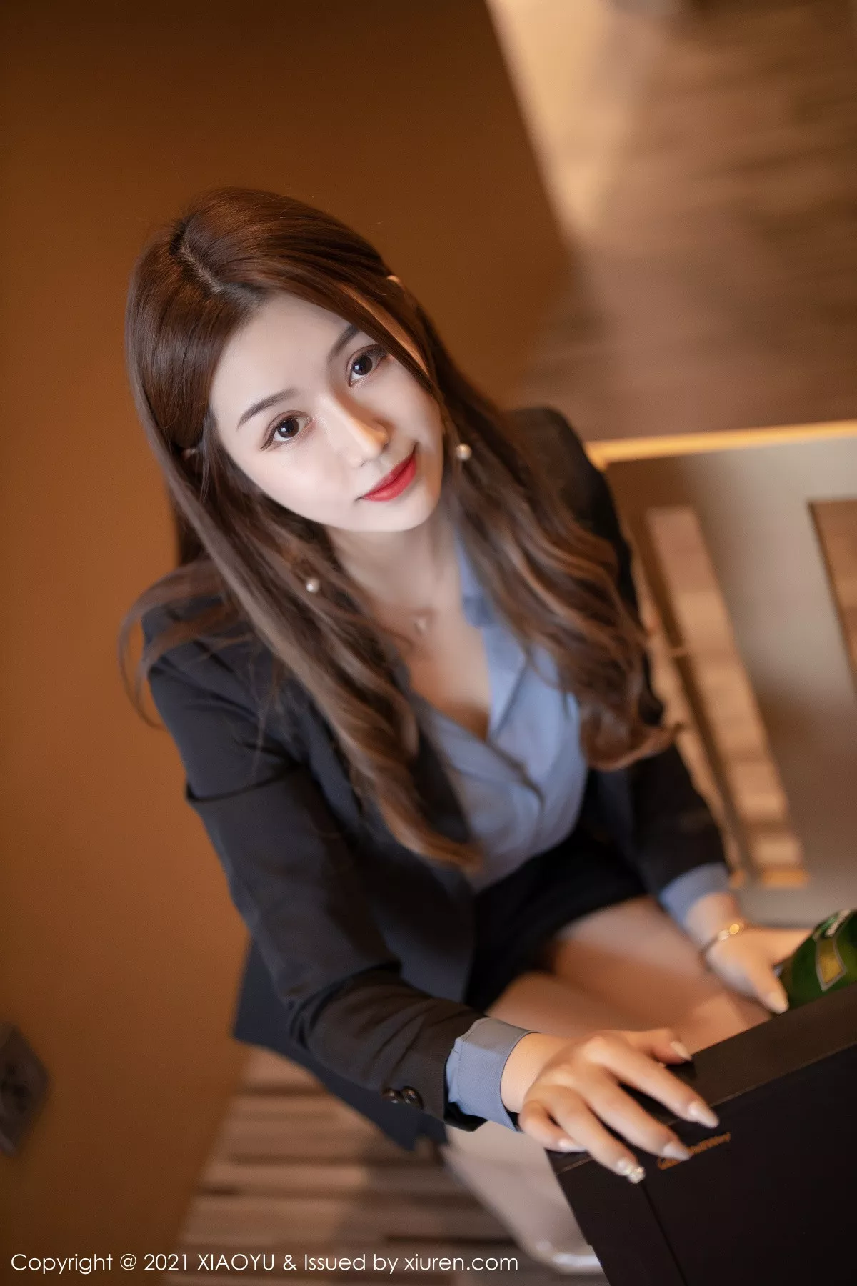 秀人集.com_[XiaoYu画语界]Vol.480_嫩模梦梵职场OL制服私房脱黑短裙露无内肉丝裤袜诱惑写真60P