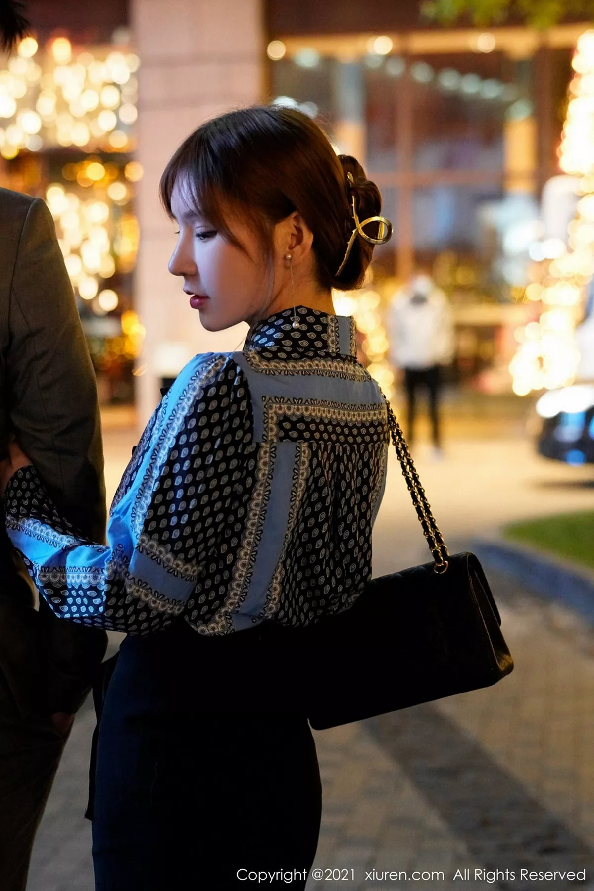 秀人集.com_[XiuRen秀人网]No.3097_女神周于希剧情主题私房性感内衣配吊带黑丝渔网撩人诱惑写真82P