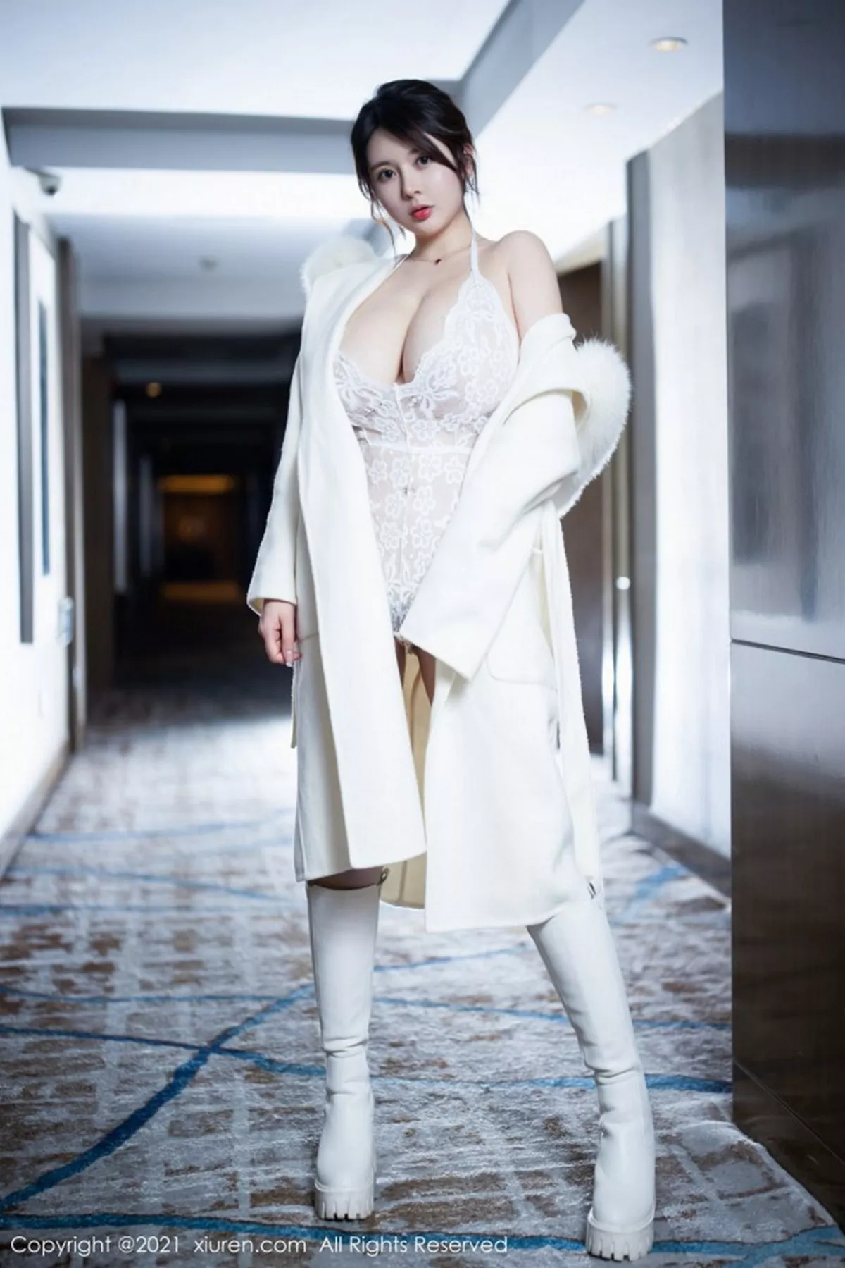 秀人集.com_[XiuRen秀人网]No.3121_嫩模奶油妹妹精致镂空情趣内衣配蕾丝袜秀童颜巨乳极致诱惑写真45P