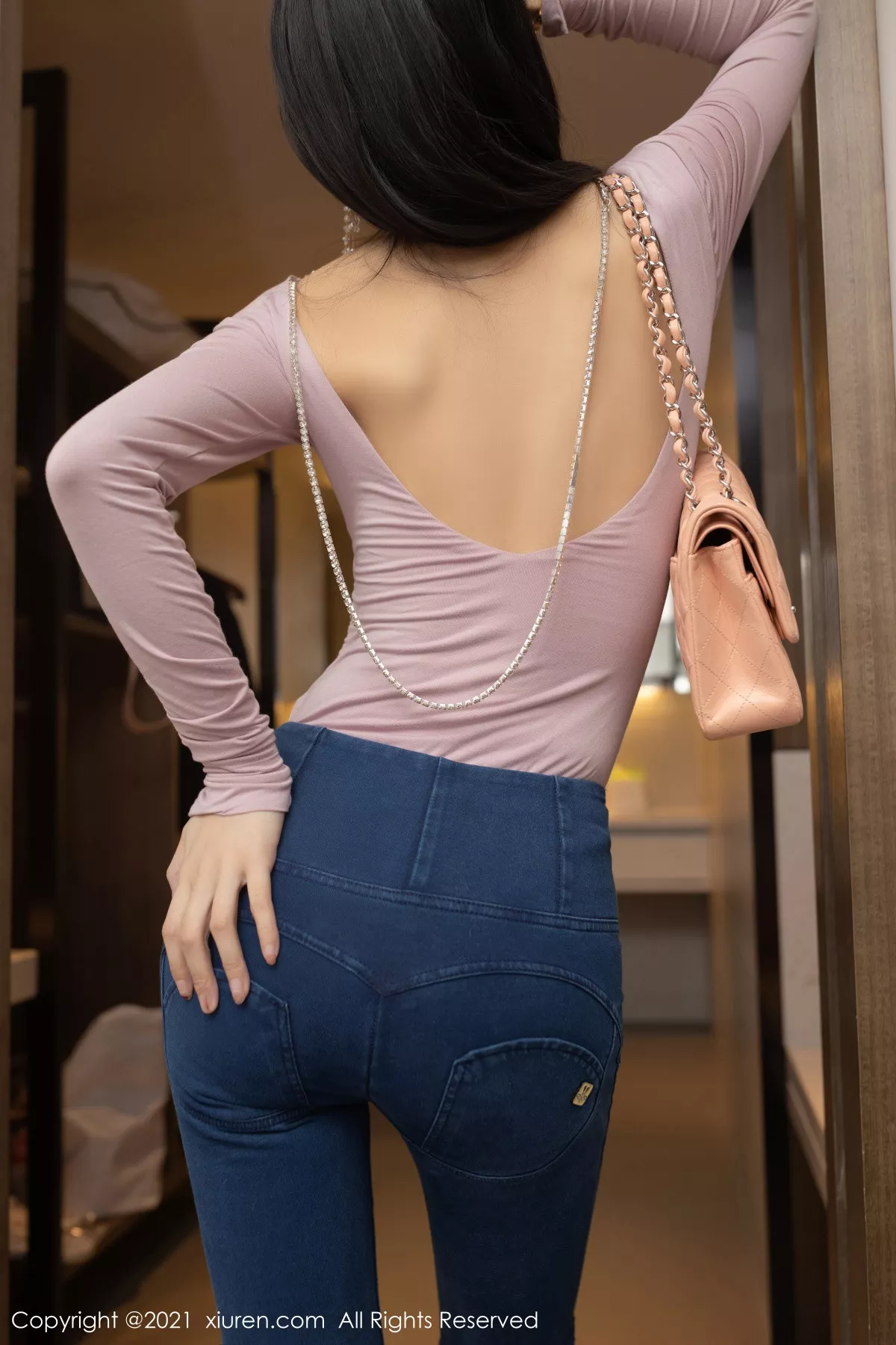 秀人集.com_[XiuRen秀人网]No.3227_女神Angela小热巴尾随视觉主题连体衣配开档黑丝裤袜诱惑写真75P