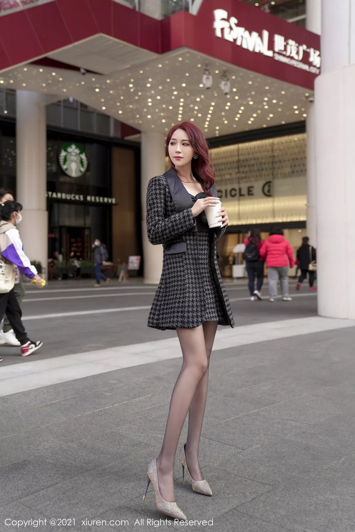 秀人集.com_[XiuRen秀人网]No.3232_嫩模周慕汐baby街头素人剧情主题私房超薄黑丝裤袜惹火诱惑写真88P