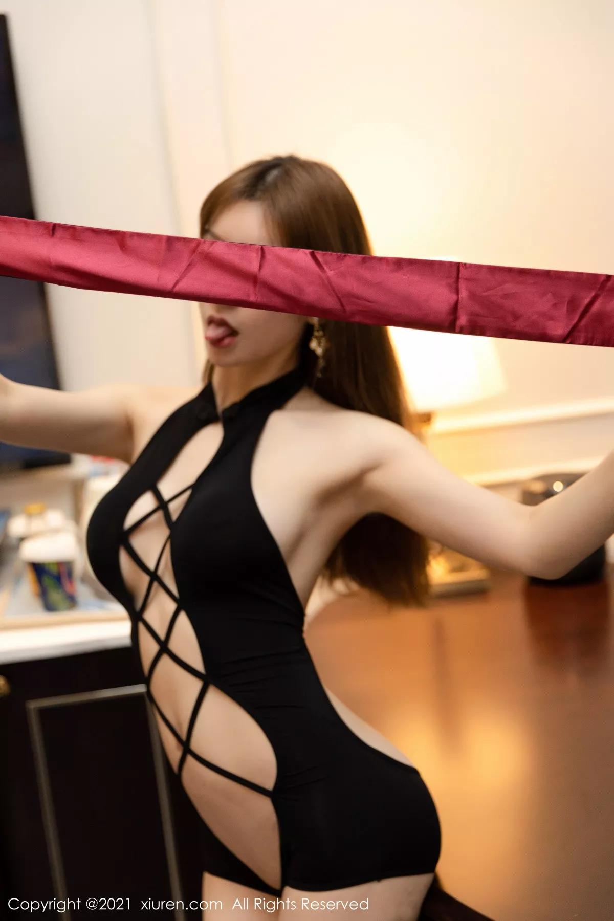 秀人集.com_[XiuRen秀人网]No.3244_女神周于希Sandy厦门旅拍私房真空露豪乳飘带遮点极致诱惑写真54P