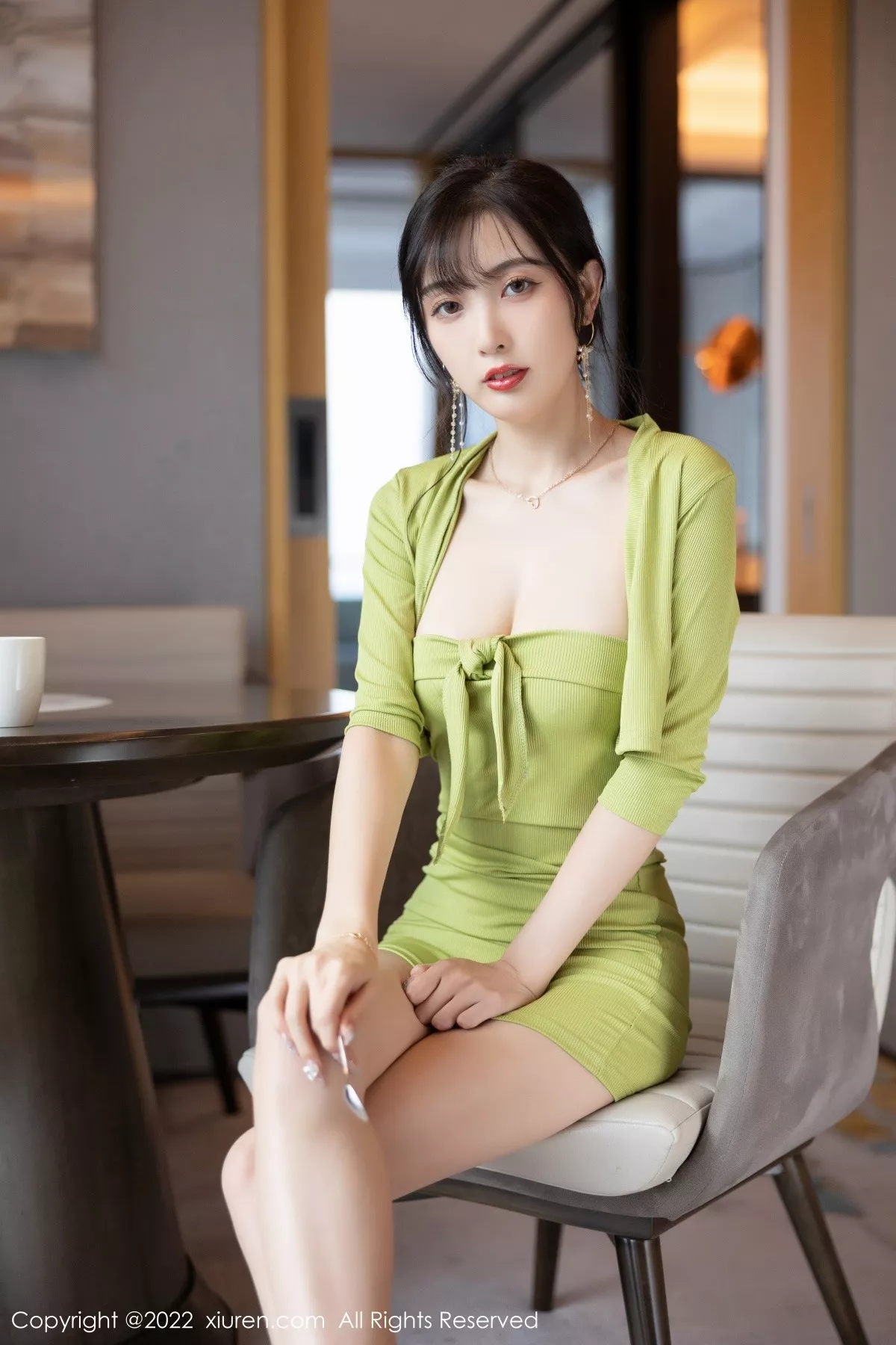 秀人集.com_[XiuRen秀人网]No.5211_模特林星阑私房性感绿色露肩连衣短裙半脱露曼妙身材诱惑写真92P