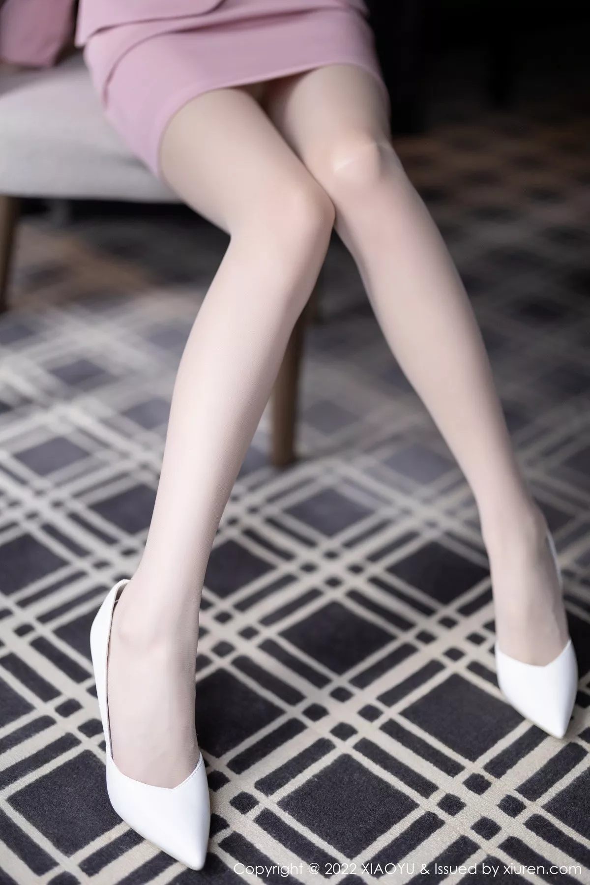 秀人集.com_[XiaoYu画语界]Vol.815_模特林星阑脱粉色职业装露性感白色蕾丝内衣配超薄肉丝诱惑写真86P