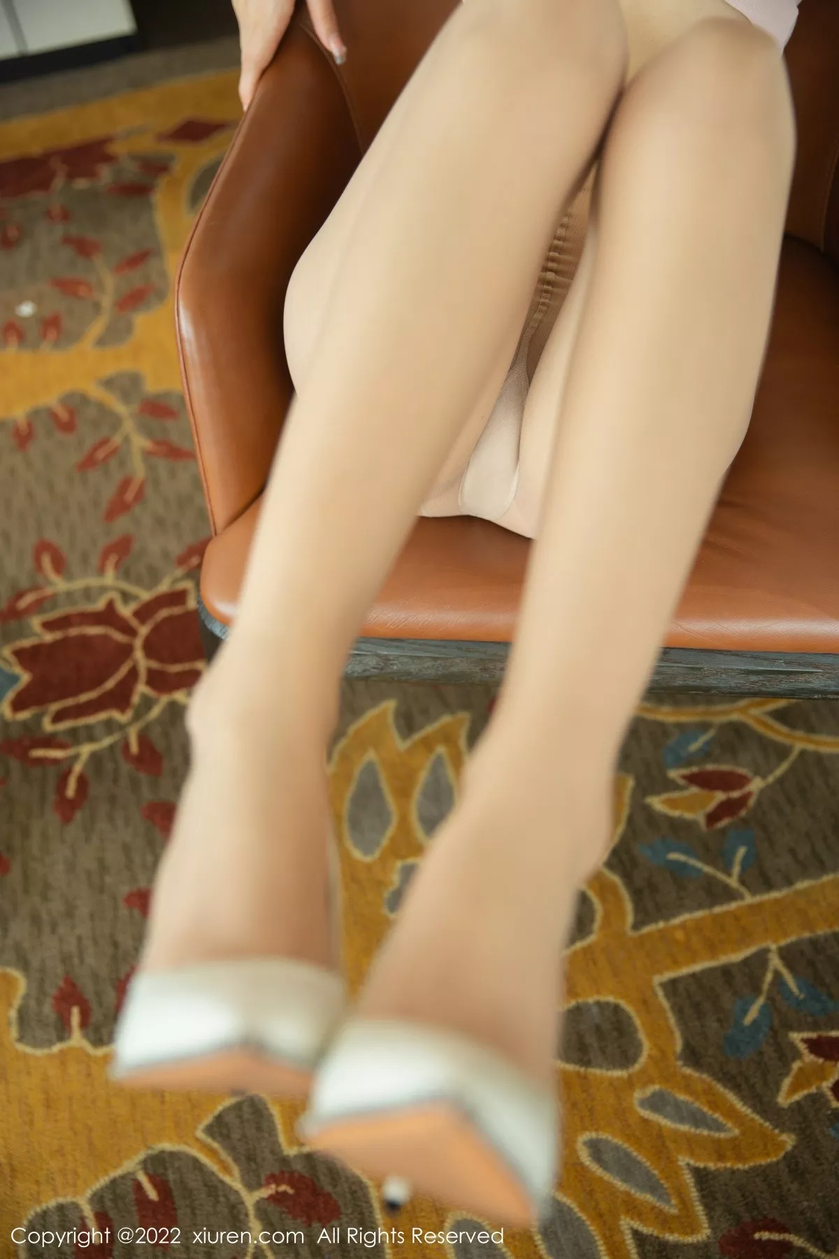 秀人集.com_[XiuRen秀人网]No.5242_模特熊小诺性感粉色收身衣配牛仔短裤半脱秀浑圆翘臀诱惑写真73P