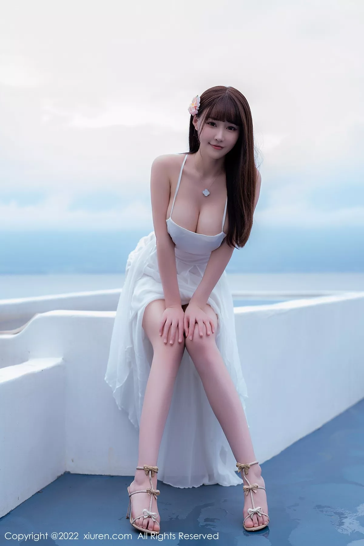 秀人集.com_[XiuRen秀人网]No.5261_女神朱可儿Flora大理旅拍白色露肩吊带裙配白丝袜丰满诱惑写真114P