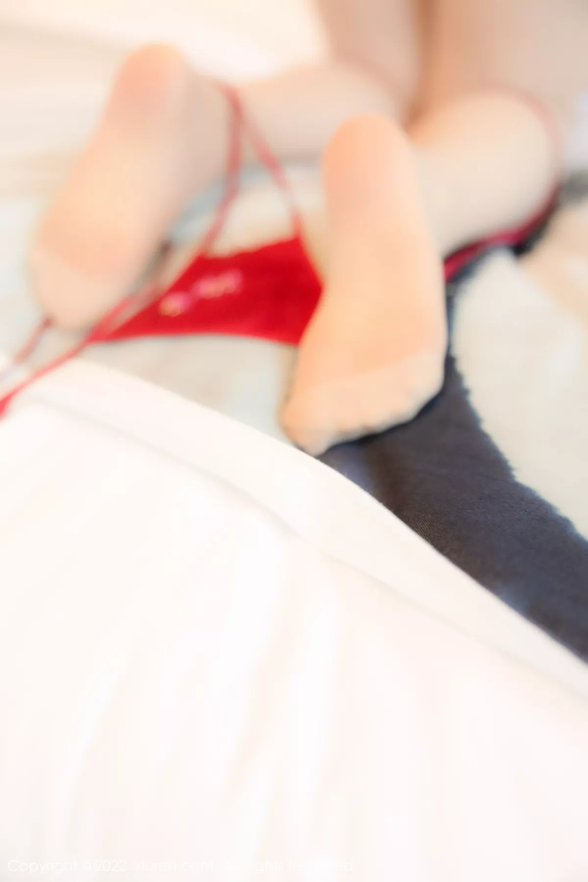 秀人集.com_[XiuRen秀人网]No.5266_模特豆瓣酱私房浴室性感红色服饰配丁字裤秀翘臀丰满诱惑写真86P