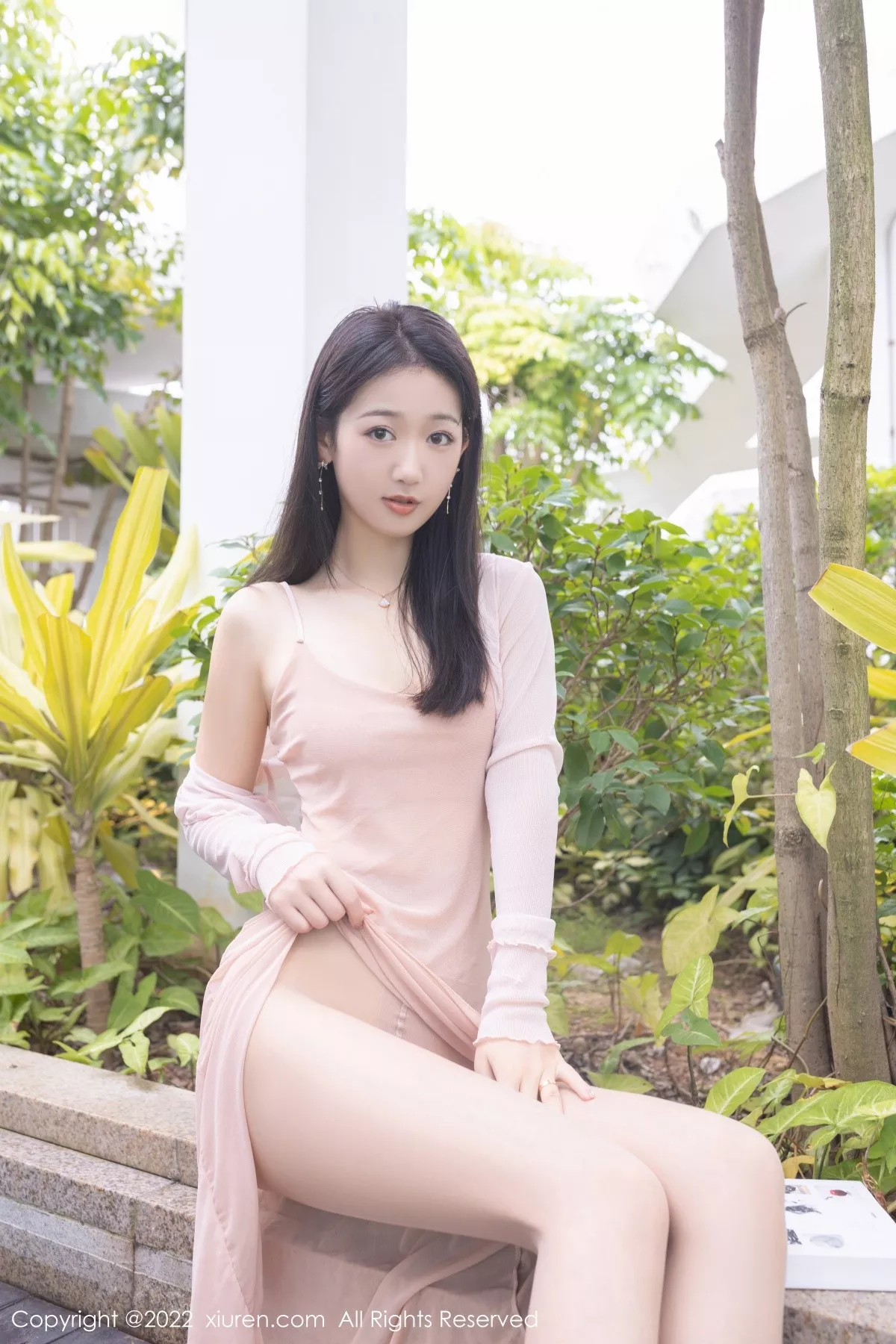 秀人集.com_[XiuRen秀人网]No.5293_模特唐安琪云南旅拍性感轻透薄纱连衣长裙配超薄肉丝诱惑写真77P