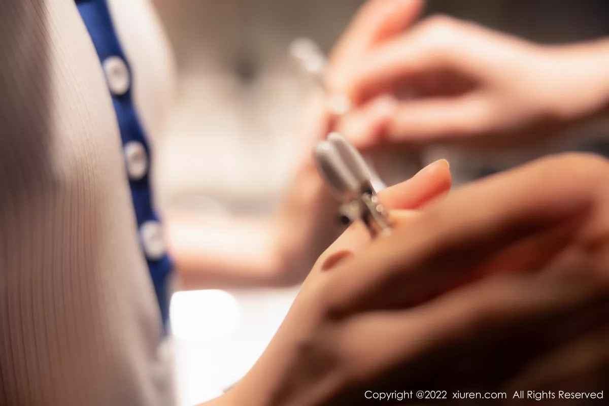 秀人集.com_[XiuRen秀人网]No.5291_模特奶瓶性感白色水手服饰配白色长袜秀苗条身材迷人美腿写真88P