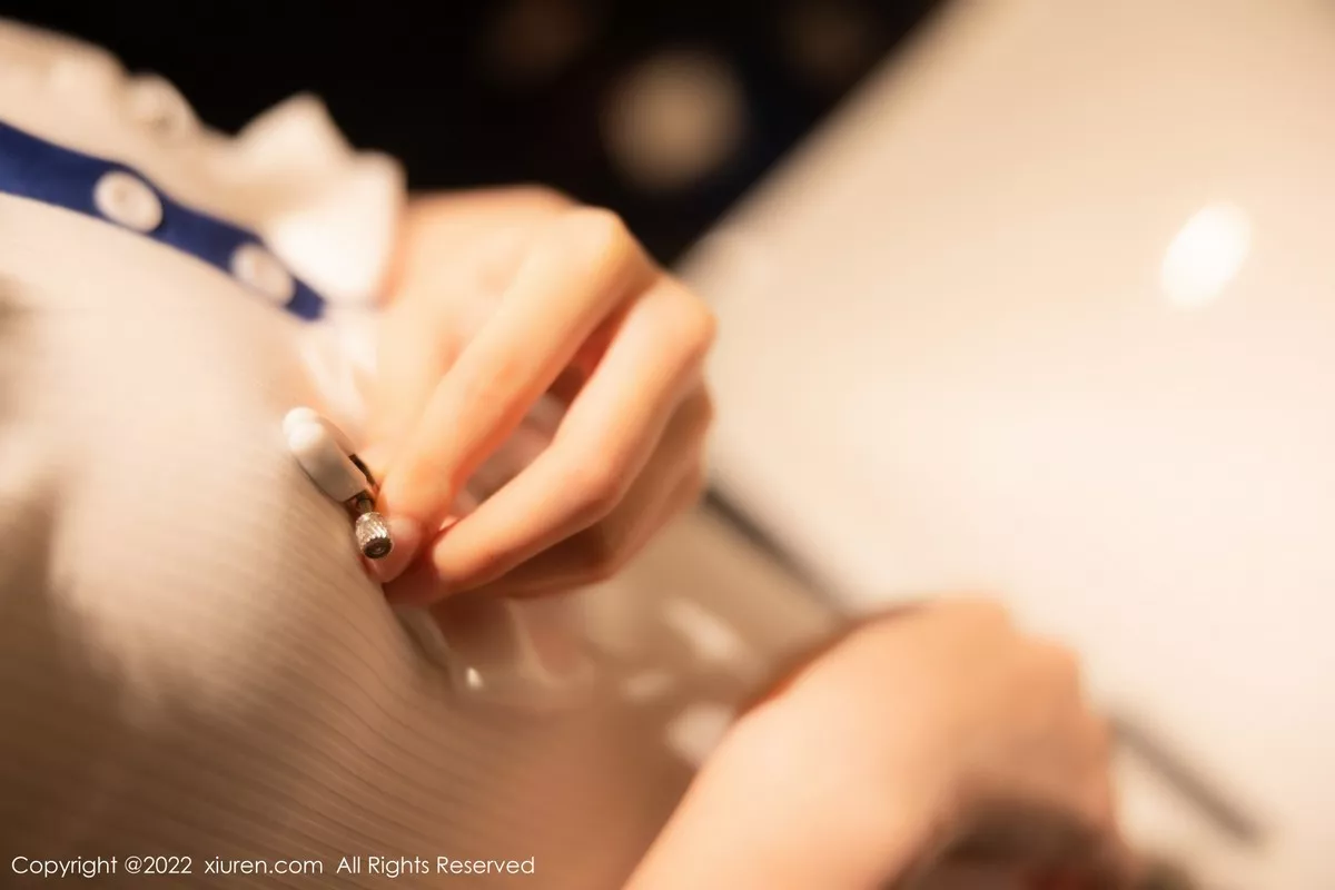 秀人集.com_[XiuRen秀人网]No.5291_模特奶瓶性感白色水手服饰配白色长袜秀苗条身材迷人美腿写真88P