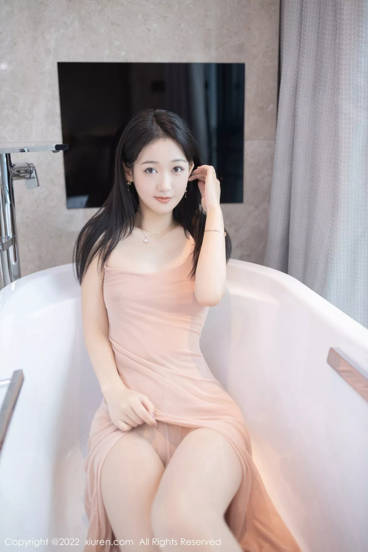 秀人集.com_[XiuRen秀人网]No.5293_模特唐安琪云南旅拍性感轻透薄纱连衣长裙配超薄肉丝诱惑写真77P