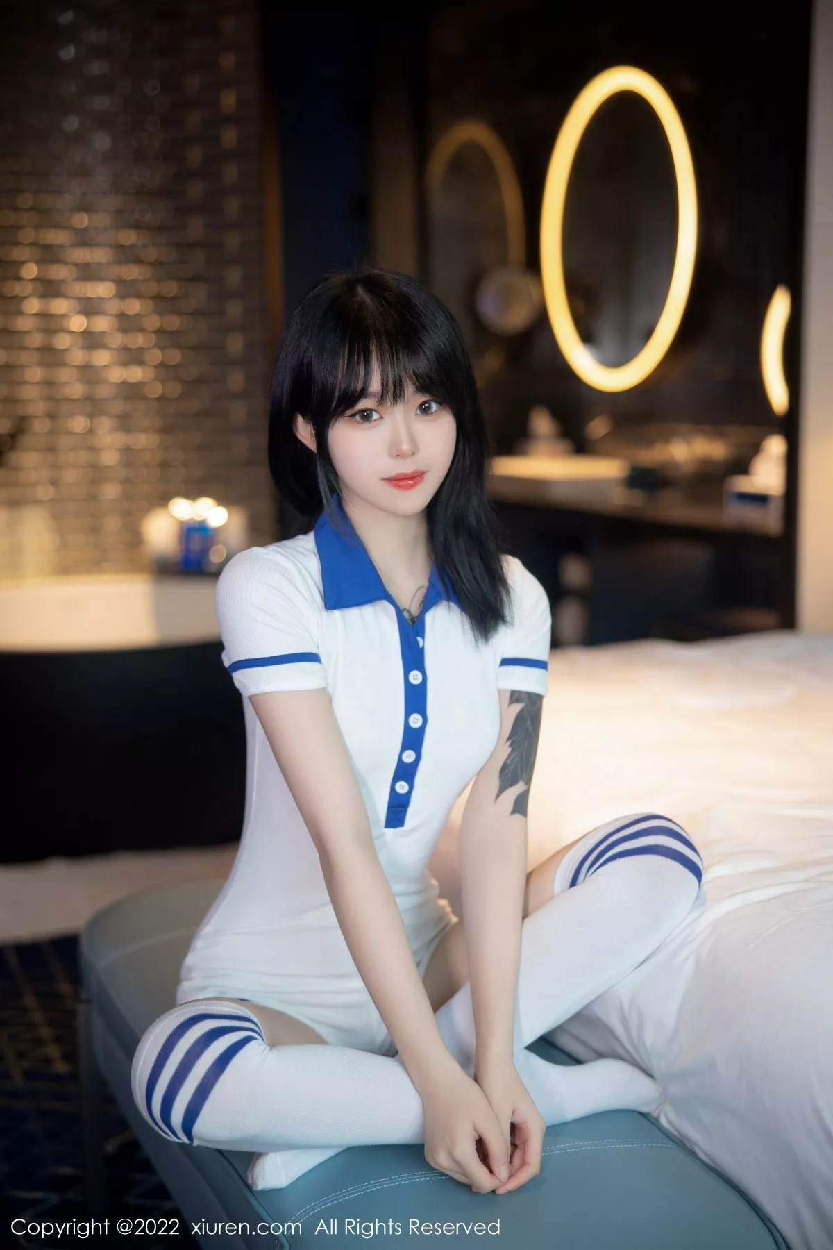 秀人集.com_[XiuRen秀人网]No.5291_模特奶瓶性感白色水手服饰配白色长袜秀苗条身材迷人美腿写真88P