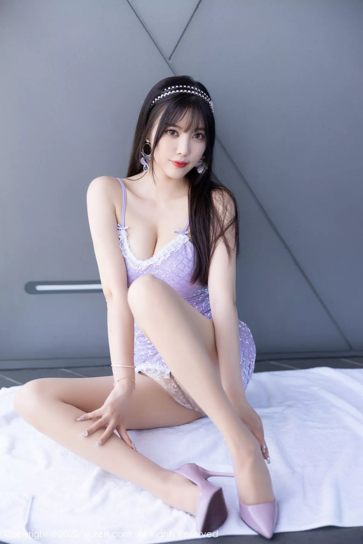 秀人集.com_[XiuRen秀人网]No.5300_女神杨晨晨Yome紫色吊带短裙配超薄肉丝秀完美身材诱惑写真78P