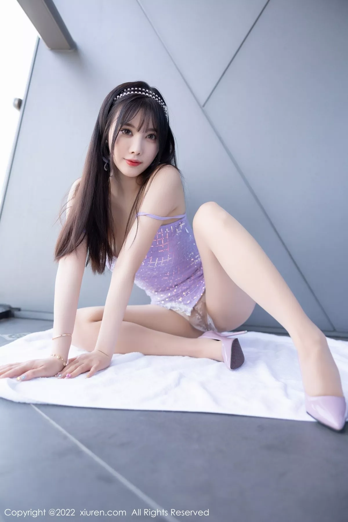 秀人集.com_[XiuRen秀人网]No.5300_女神杨晨晨Yome紫色吊带短裙配超薄肉丝秀完美身材诱惑写真78P