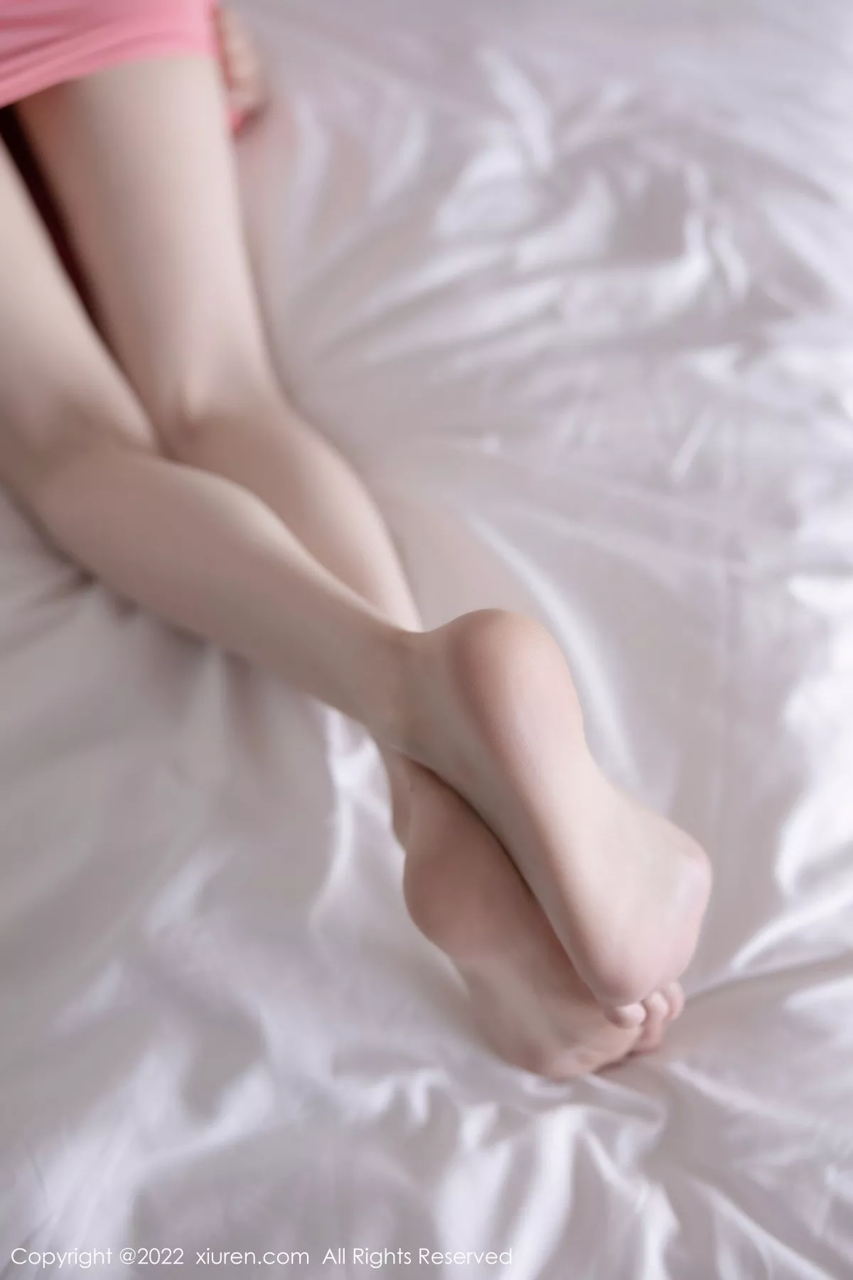 秀人集.com_[XiuRen秀人网]No.5379_模特梦心玥佛山心愿旅拍性感粉色吊带长裙秀高挑身材诱惑写真82P