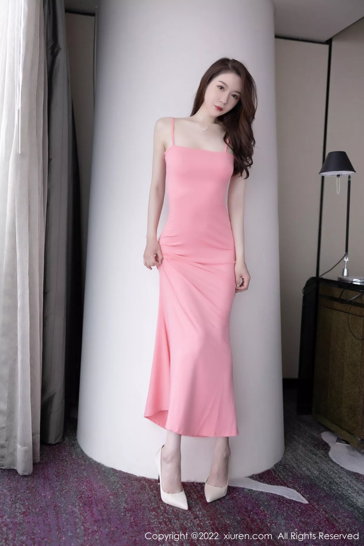 秀人集.com_[XiuRen秀人网]No.5379_模特梦心玥佛山心愿旅拍性感粉色吊带长裙秀高挑身材诱惑写真82P