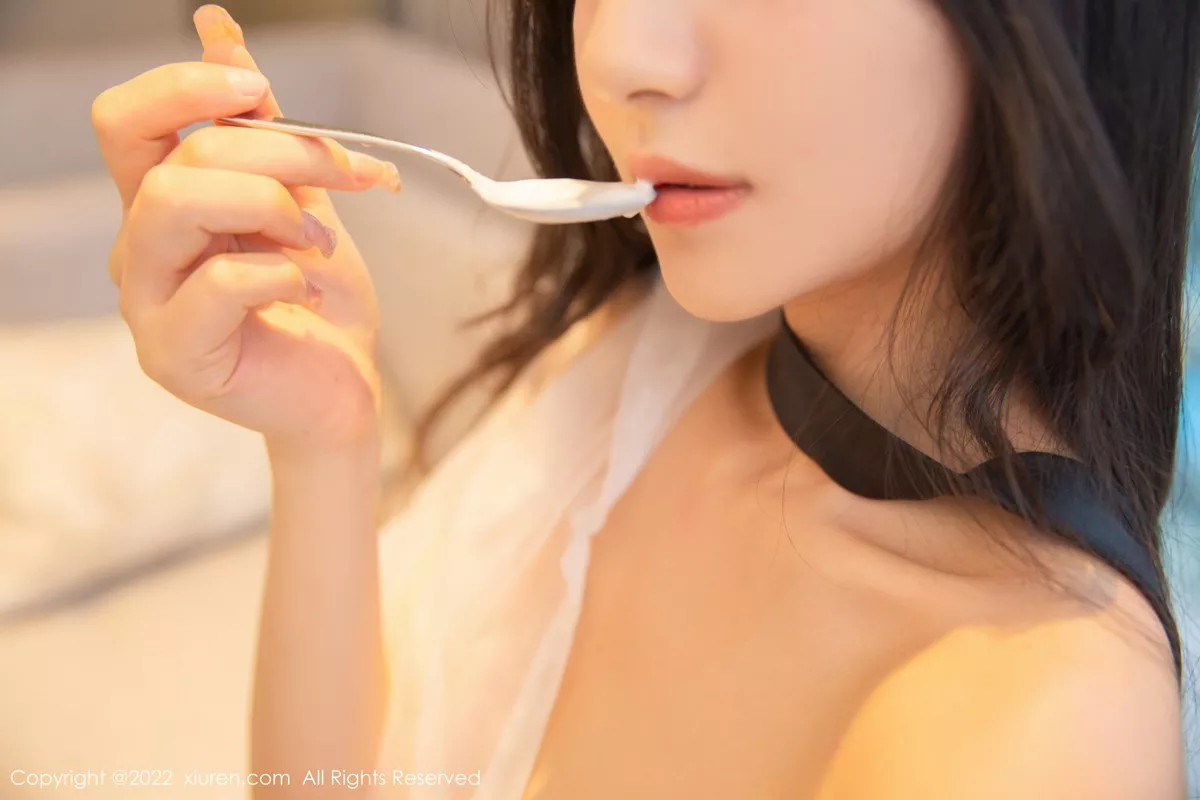 秀人集.com_[XiuRen秀人网]No.5385_模特熊小诺性感轻透白T配黑色短裙露超薄无内黑丝极致诱惑写真72P