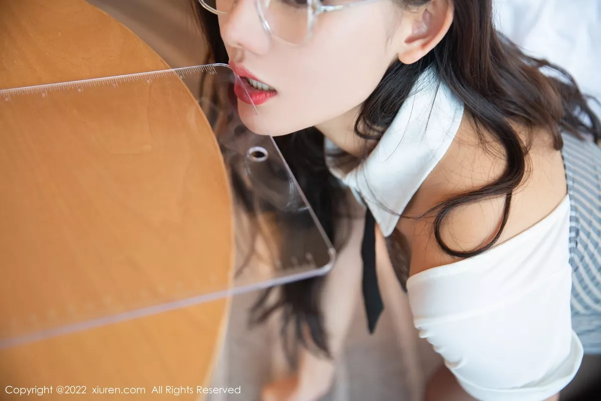 秀人集.com_[XiuRen秀人网]No.5392_模特就是阿朱啊私房床上性感服饰配开档黑丝秀完美身材诱惑写真78P