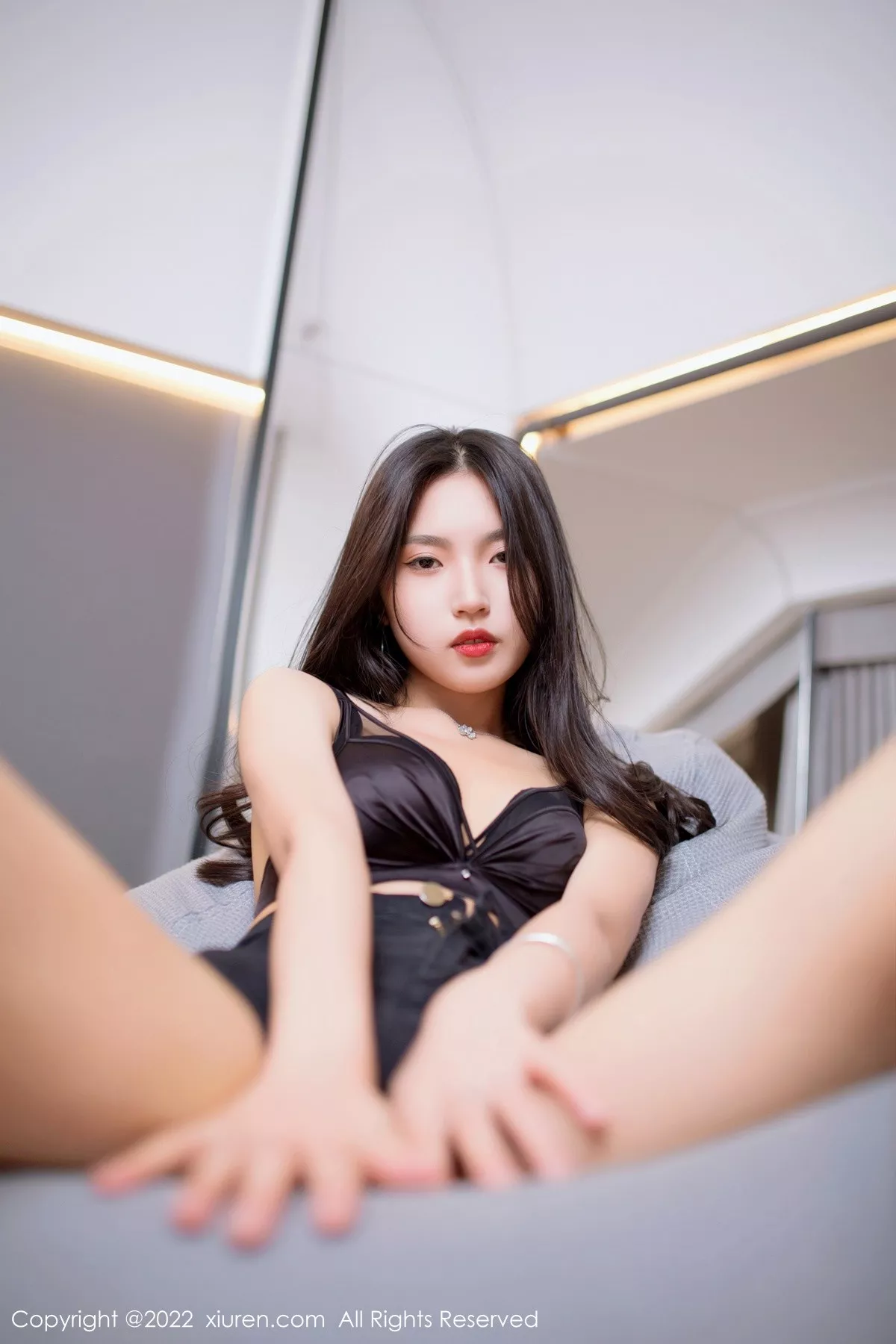 秀人集.com_[XiuRen秀人网]No.5399_新人模特十九九私房多套性感服饰秀曼妙苗条身材迷人诱惑写真117P