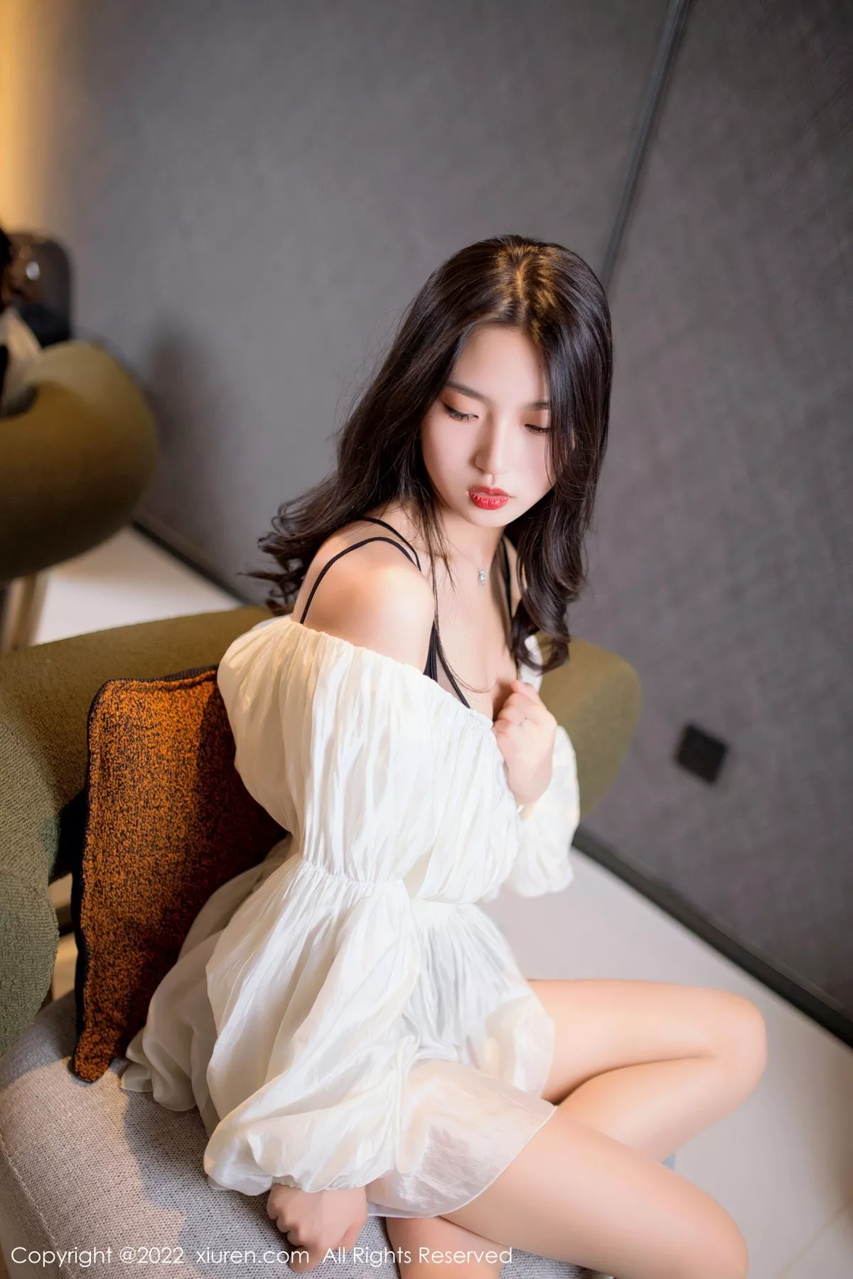 秀人集.com_[XiuRen秀人网]No.5399_新人模特十九九私房多套性感服饰秀曼妙苗条身材迷人诱惑写真117P