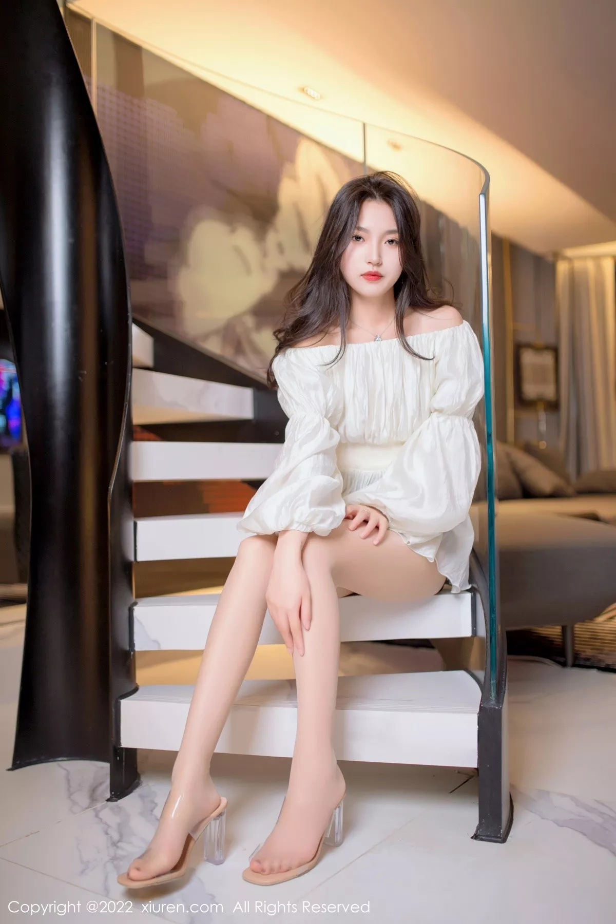 秀人集.com_[XiuRen秀人网]No.5399_新人模特十九九私房多套性感服饰秀曼妙苗条身材迷人诱惑写真117P