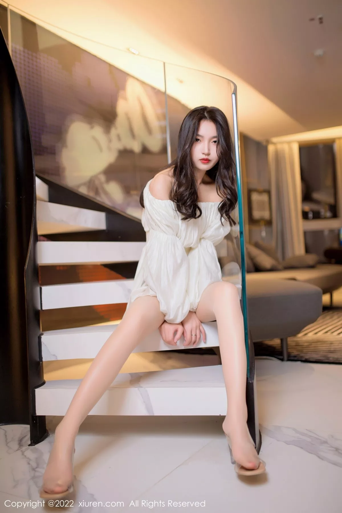 秀人集.com_[XiuRen秀人网]No.5399_新人模特十九九私房多套性感服饰秀曼妙苗条身材迷人诱惑写真117P