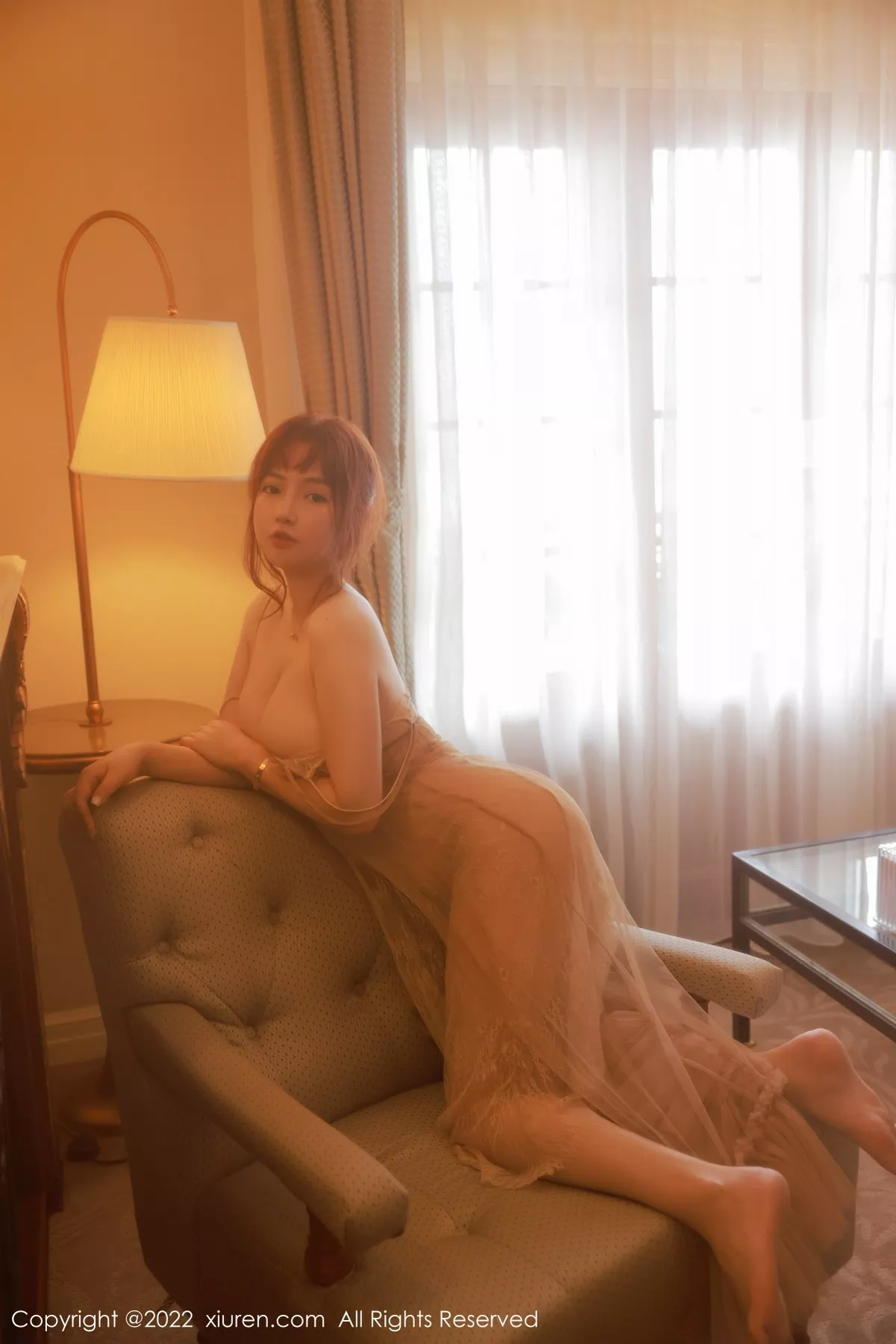 秀人集.com_[XiuRen秀人网]No.5421_模特养乐多DoDo私房性感浅色睡裙透视秀火辣身材极致诱惑写真52P