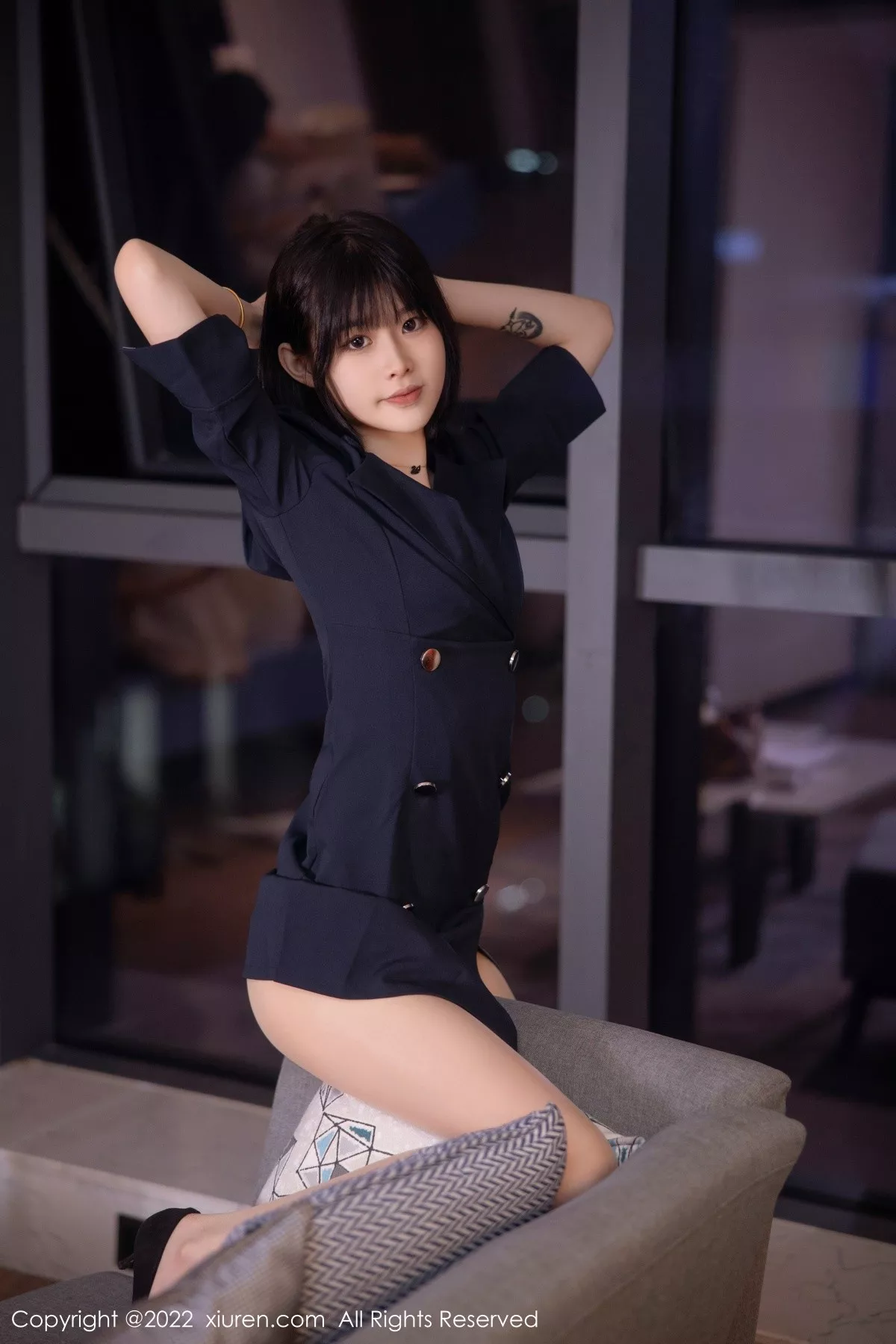 秀人集.com_[XiuRen秀人网]No.5329_模特77qiqi私房半脱露性感蓝色蕾丝内衣配超薄肉丝完美诱惑写真98P