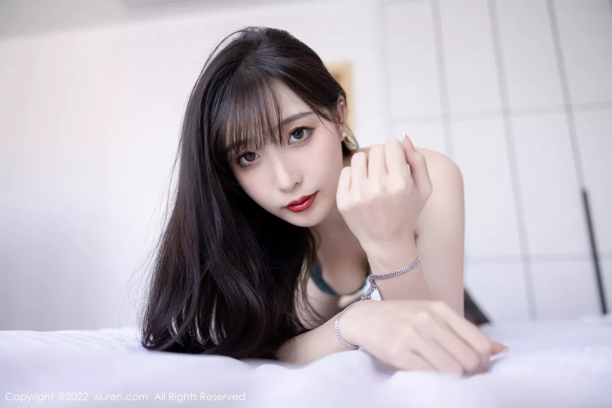 秀人集.com_[XiuRen秀人网]No.5517_模特林星阑脱黑色制服露性感暗绿色蕾丝内衣超薄黑丝诱惑写真88P