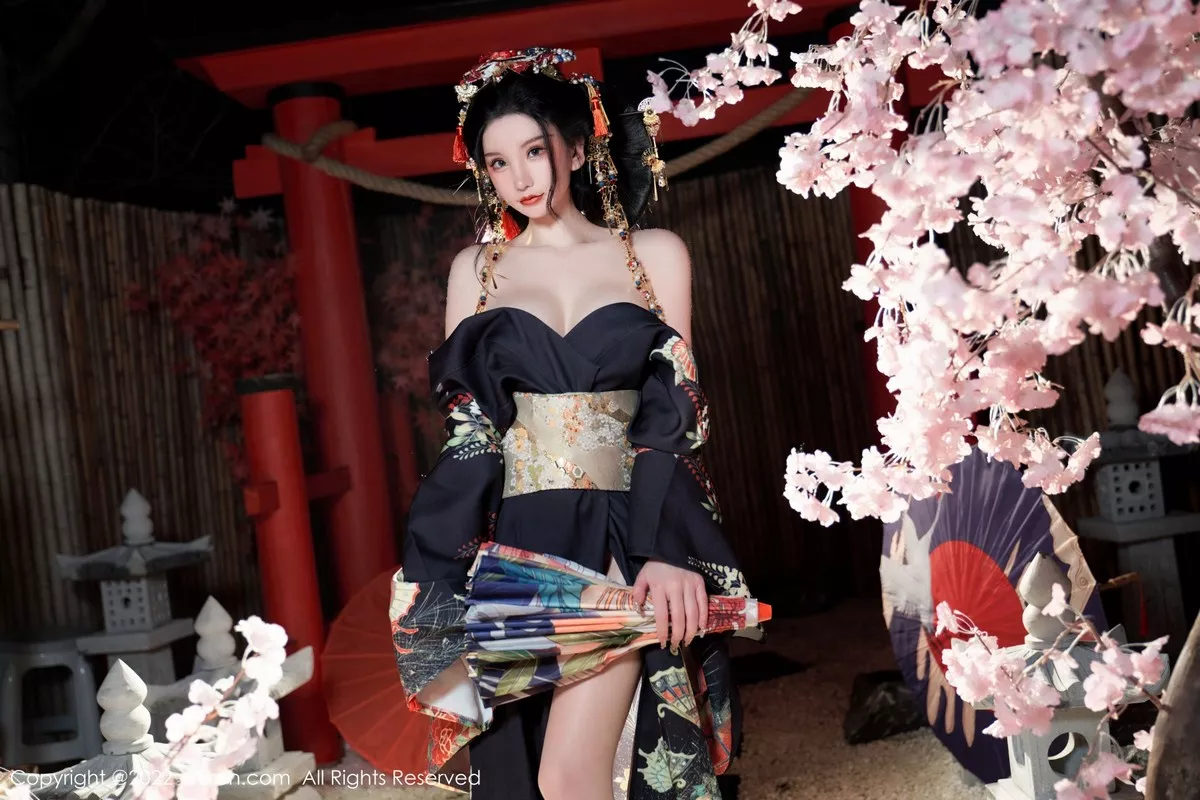 秀人集.com_[XiuRen秀人网]No.5537_女神周于希Sally宽衣解带主题日系风脱和服露翘臀美腿诱惑写真80P