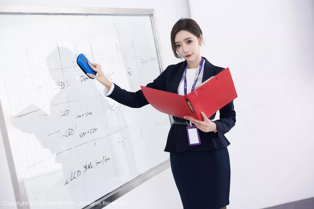 秀人集.com_[XiuRen秀人网]No.5563_女神王馨瑶yanni脱OL职业装露性感灰色内衣配超薄黑丝诱惑写真80P