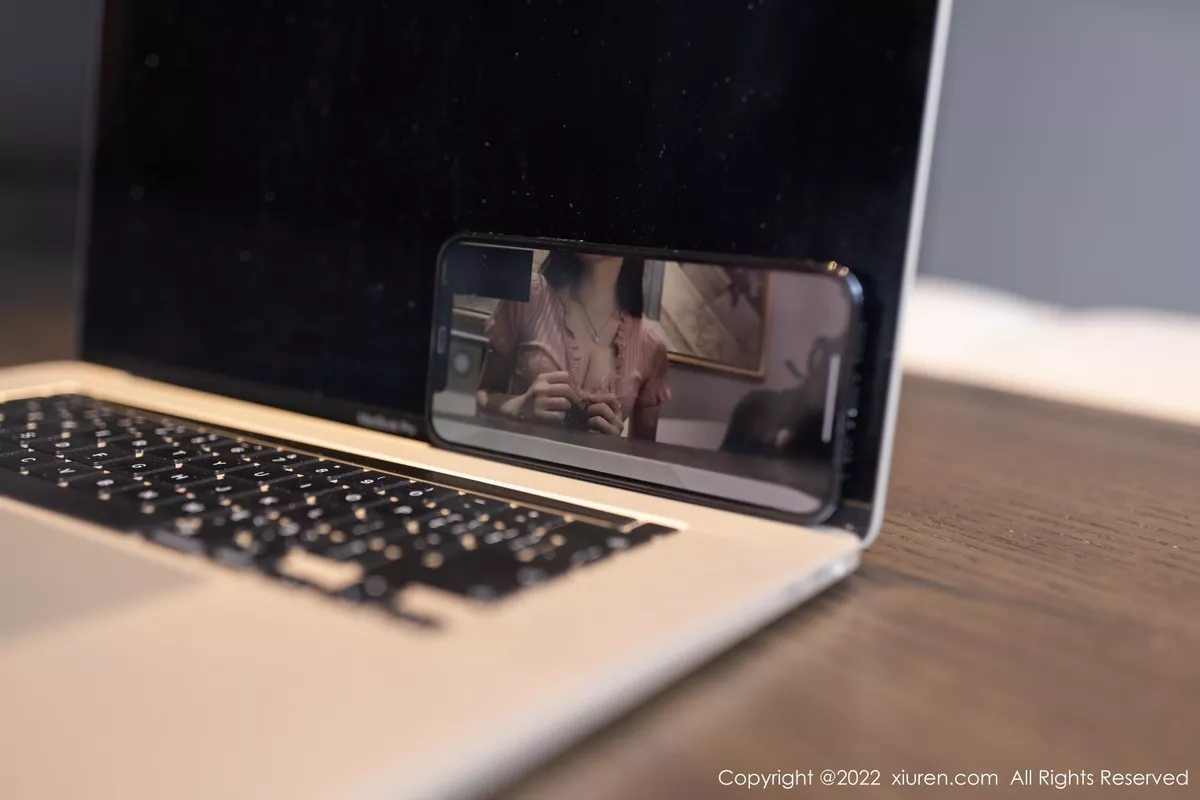 秀人集.com_[XiuRen秀人网]No.5570_模特鱼子酱Fish云南旅拍粉色上衣配牛仔裤秀完美身材诱惑写真80P