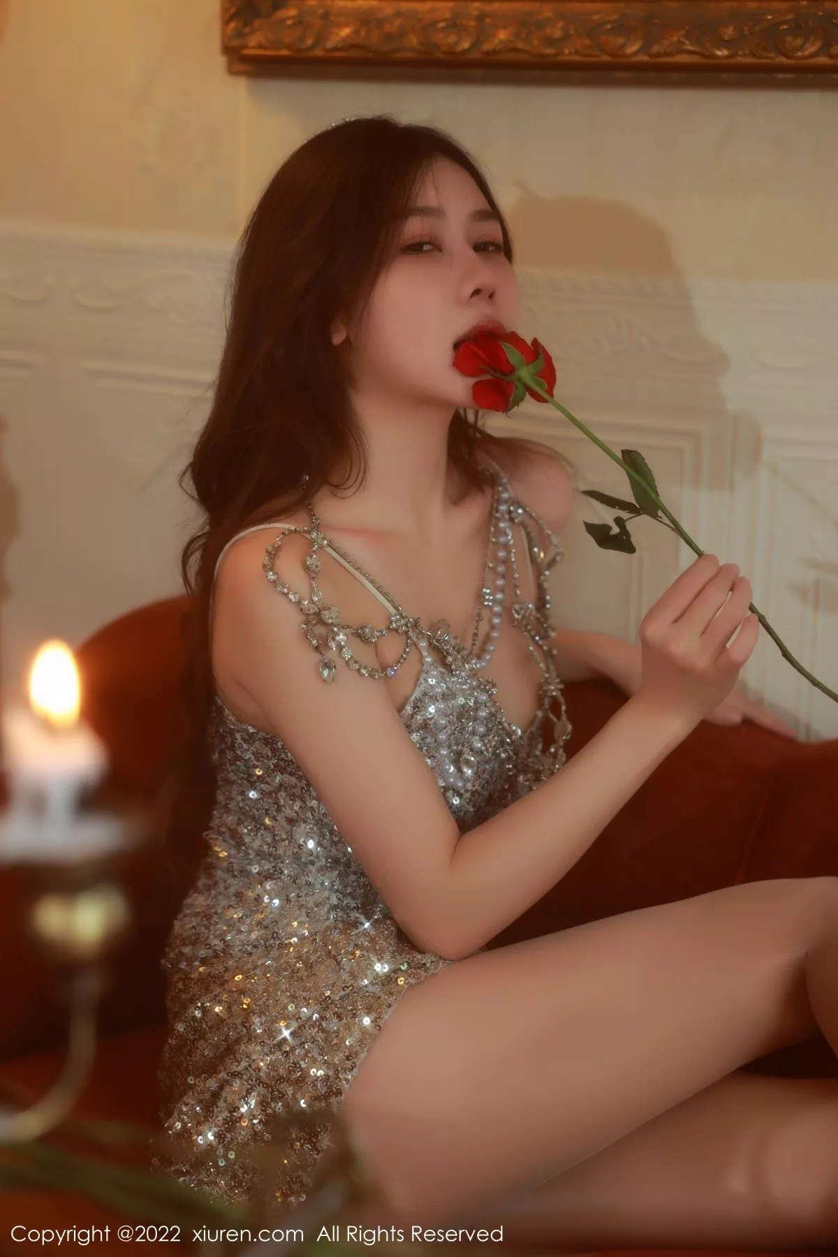 秀人集.com_[XiuRen秀人网]No.5584_模特尹甜甜生日派对主题性感闪亮吊带连衣裙秀丰满身材诱惑写真63P