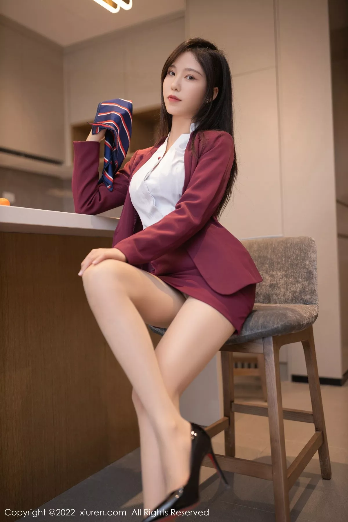 秀人集.com_[XiuRen秀人网]No.5485_模特利世私房性感空姐制服半脱露暗红色蕾丝内衣迷人诱惑写真83P