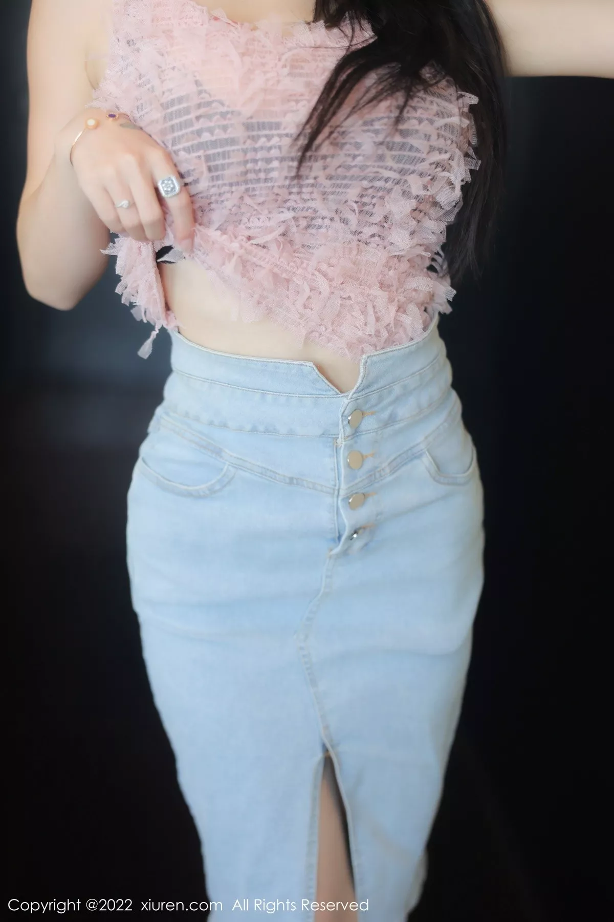 秀人集.com_[XiuRen秀人网]No.5489_模特美七Mia西双版纳旅拍私房半脱露黑色蕾丝内衣惹火诱惑写真97P