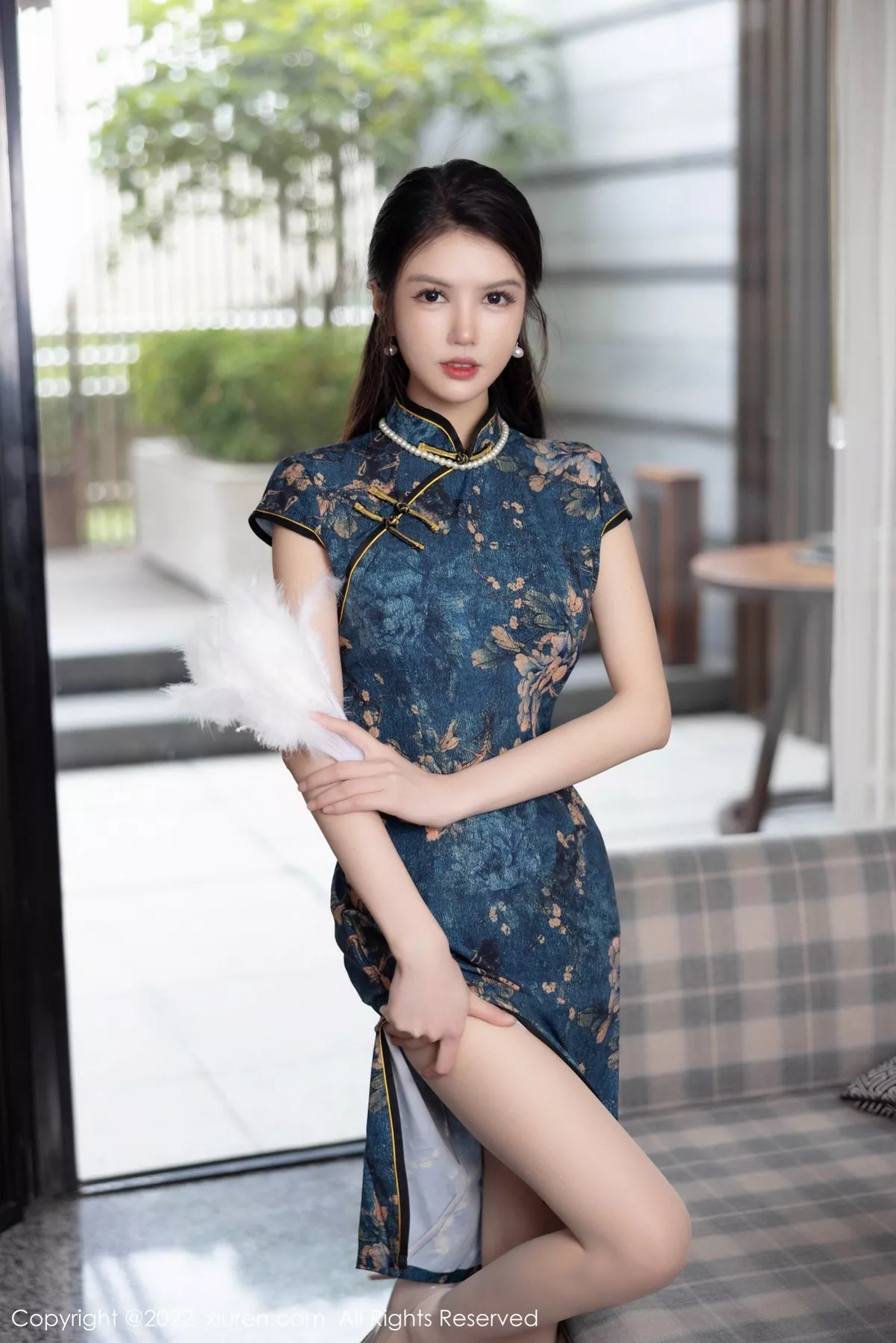 秀人集.com_[XiuRen秀人网]No.5658_模特媛媛酱belle私房脱旗袍露轻透蕾丝内衣配超薄肉丝诱惑写真58P