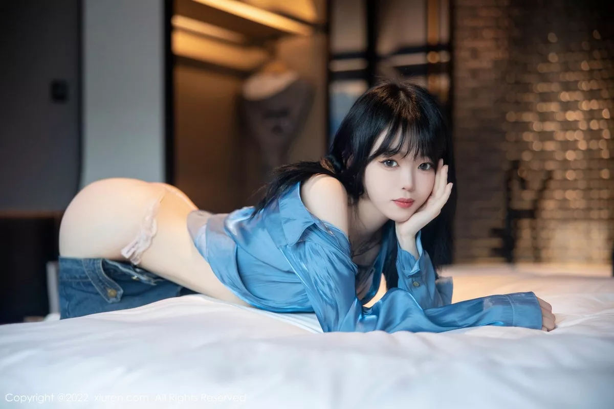 秀人集.com_[XiuRen秀人网]No.5662_模特奶瓶性感蓝色上衣配牛仔短裙半脱露浅色蕾丝内衣诱惑写真97P